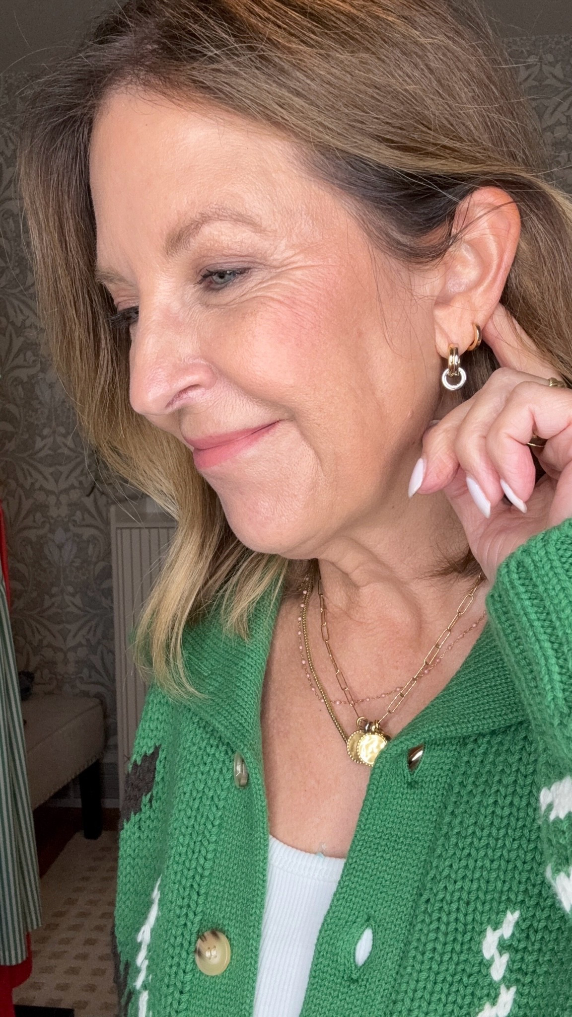 New Ana Luisa earrings 

Two-tone and an earring you can wear daily.

#LTKootd