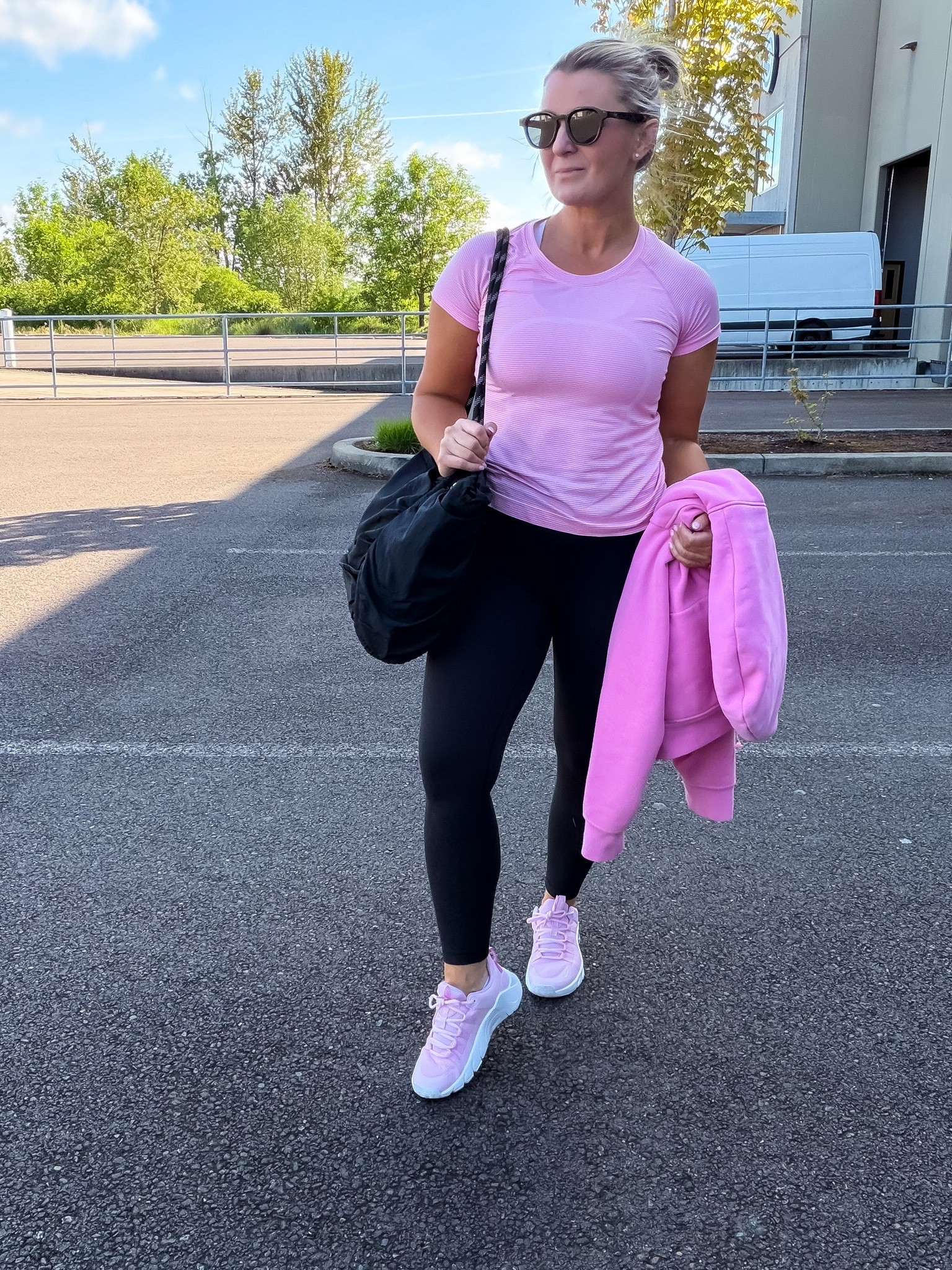 Work out ‘fit. Nothing better than a work out in a new outfit. 

Size 6 top
Size small sweatshirt
Size medium leggings but I prefer the small 
Size 7 shoes TTS for Nike

#LTKdayinmylife #LTKmorningroutine #LTKActive