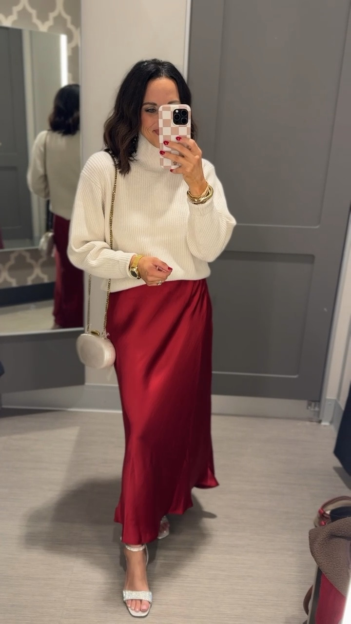 This stunning holiday look is a 10/10, y’all!!! I love the turtleneck paired with this beautiful red satin skirt, so classic & elegant! VintagePickin target finds target winter fashion holiday party looks festive outfit Christmas outfit Christmas must have

#LTKootd #LTKHoliday #LTKSeasonal