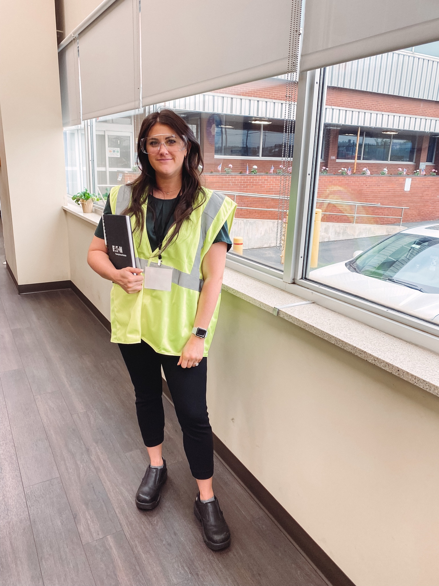 Oil and gas sales, business woman, work wear, work attire, work outfit, hazardous location, office outfit, office wear, office look, office fit, work fit, steel toe boots, steel toe shoes, PSE, personal safety equipment 

#LTKworkwear #LTKunder100