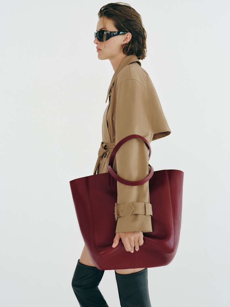 Reformation Paloma North South Tote Red | Reformation (Global)
