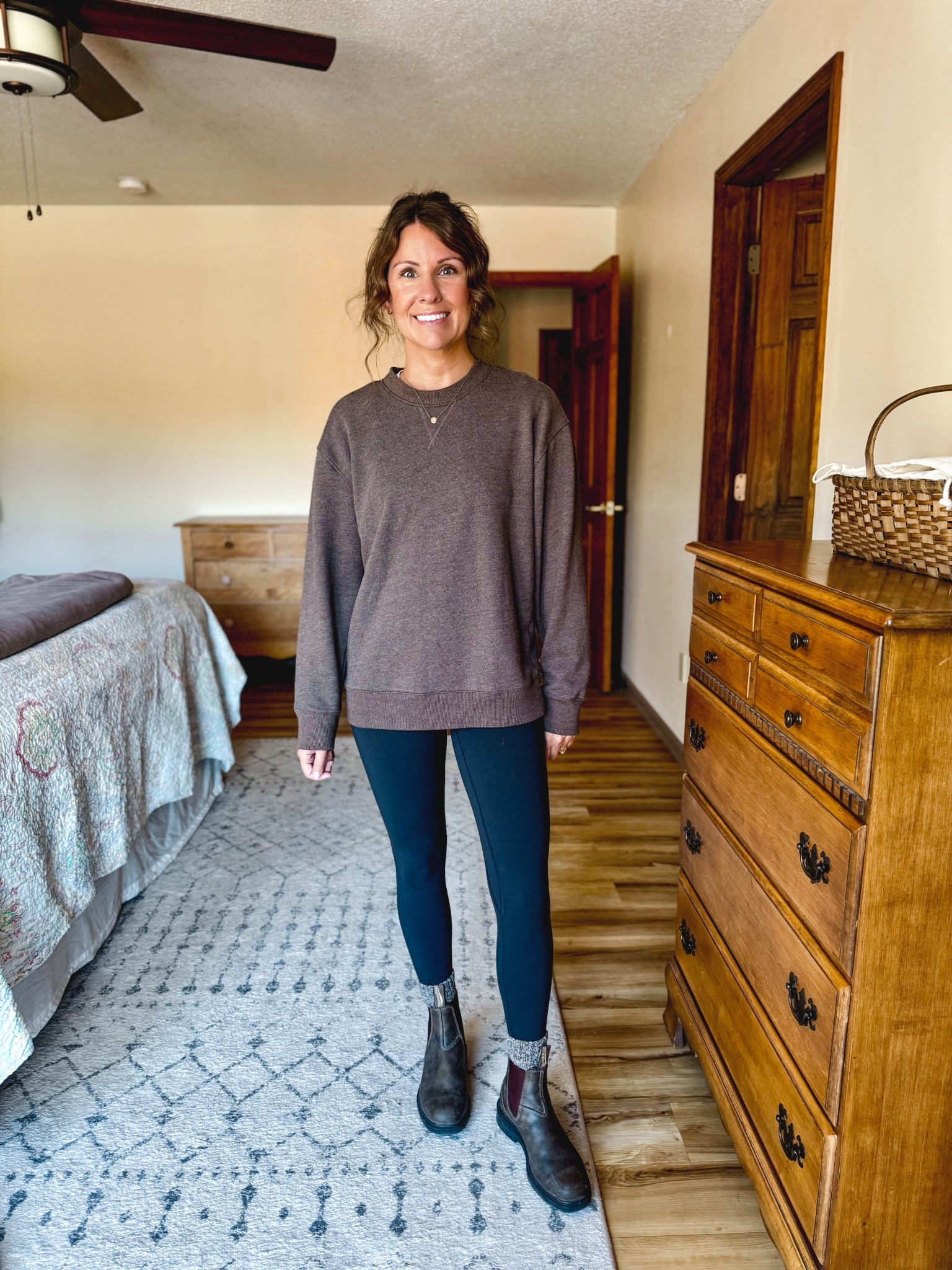 Wearing size small in my crewneck, xs on my leggings and my true size on my blundstone boots. 

#LTKSeasonal #LTKStyleTip #LTKPetite