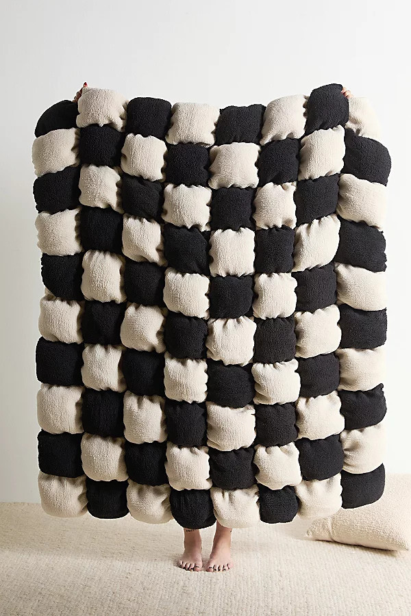Marshmallow Cloud Fleece Throw Blanket in Black/White at Urban Outfitters | Urban Outfitters (US and RoW)