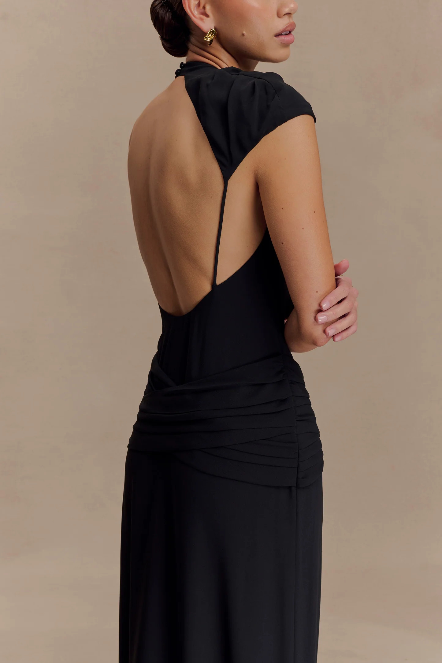 Analia Chiffon Maxi Dress - Black | MESHKI US