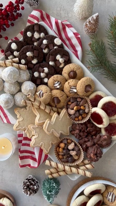 Christmas Cookie Tray

#LTKHoliday #LTKSeasonal #LTKVideo
