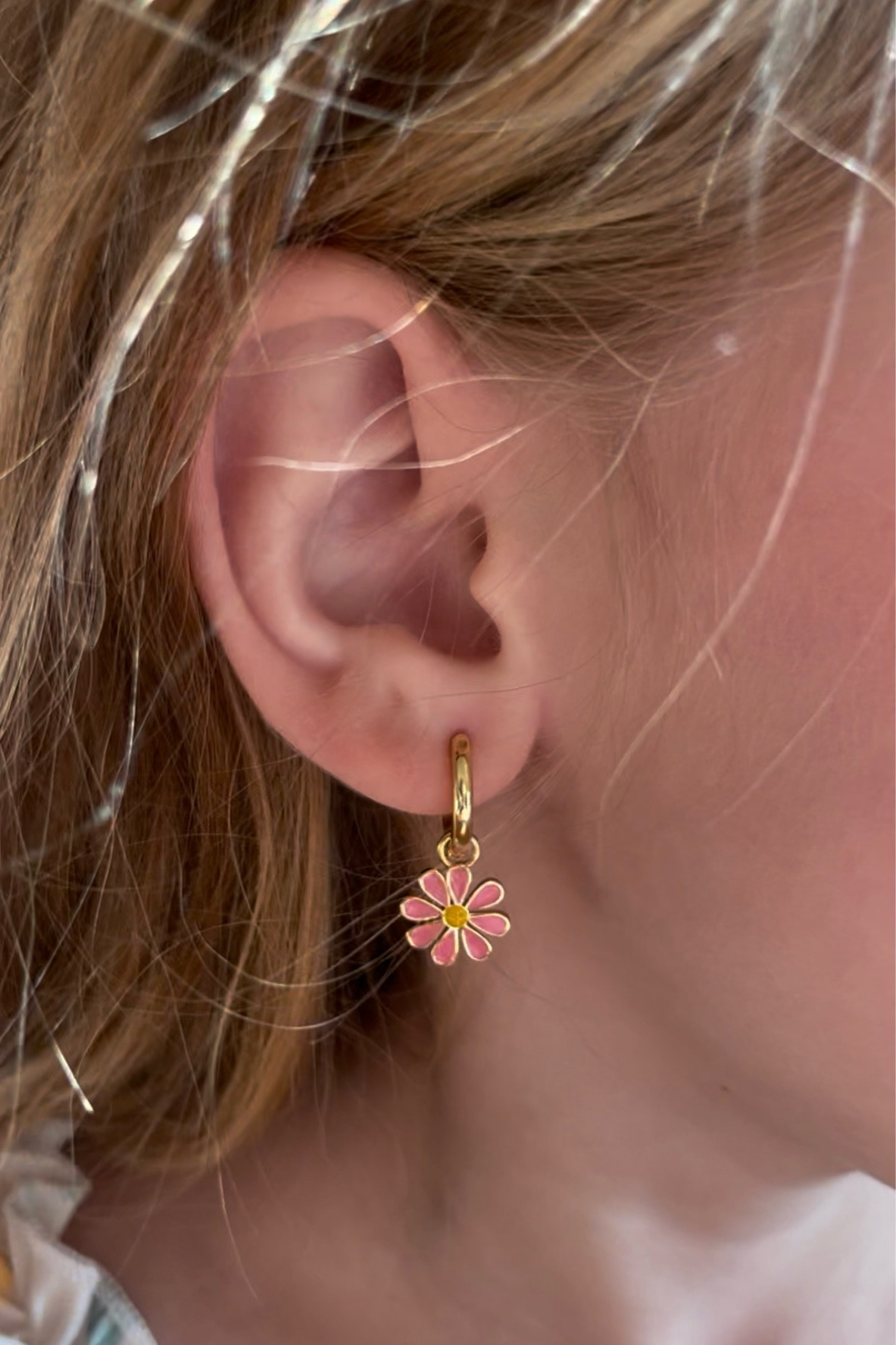 The CUTEST Amazon earrings 🌸