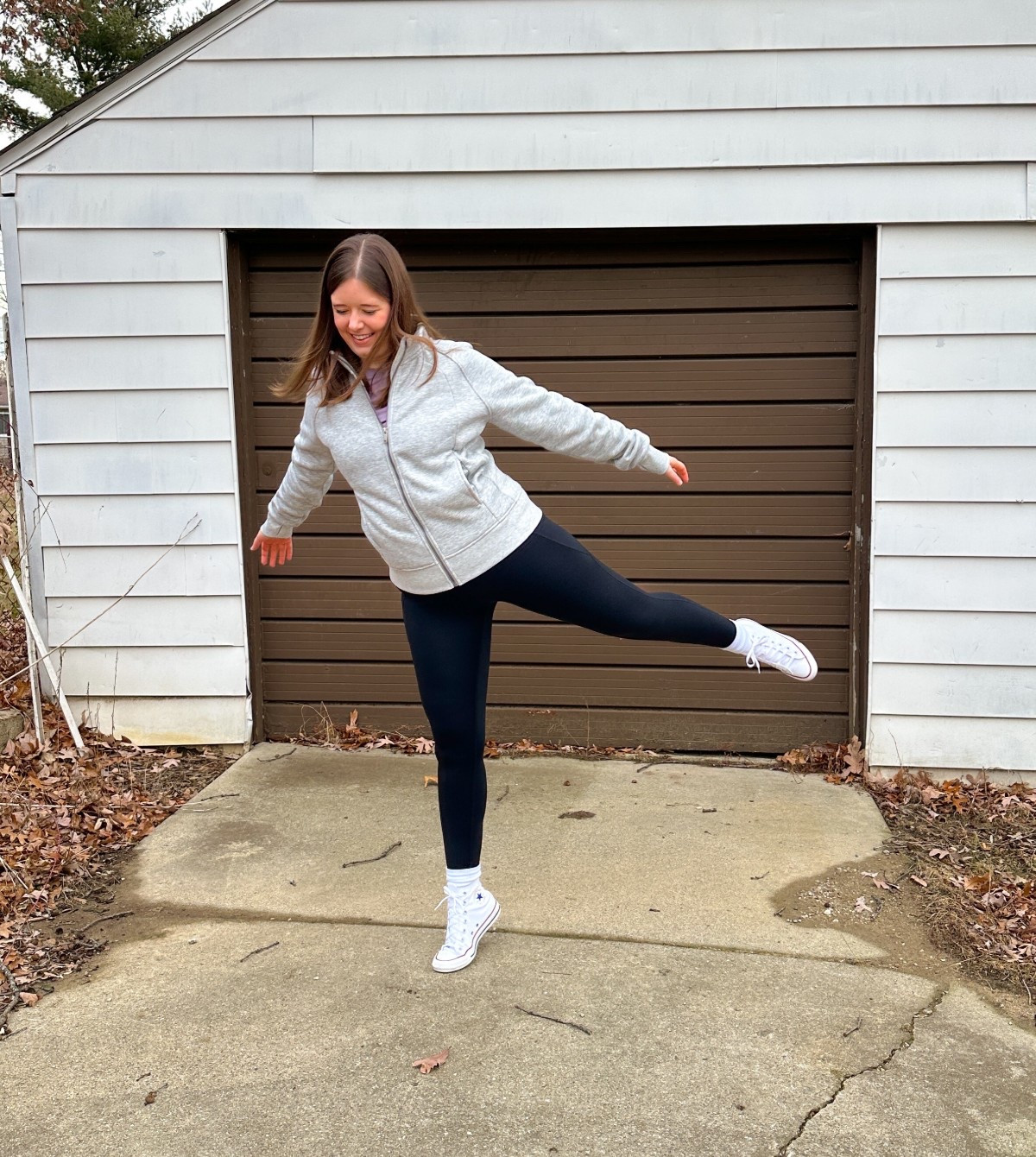 My new favorite workout set that’s similar in quality to 🍋, but much cheaper!! 

Use my exclusive discount codes to save even more! 

Leggings → TUBWRNS9
Sweatshirt → R36O9AZF
Long Sleeve Top → AHTGMLBN


#LTKfitnessgoals #LTKActive #LTKFindsUnder50