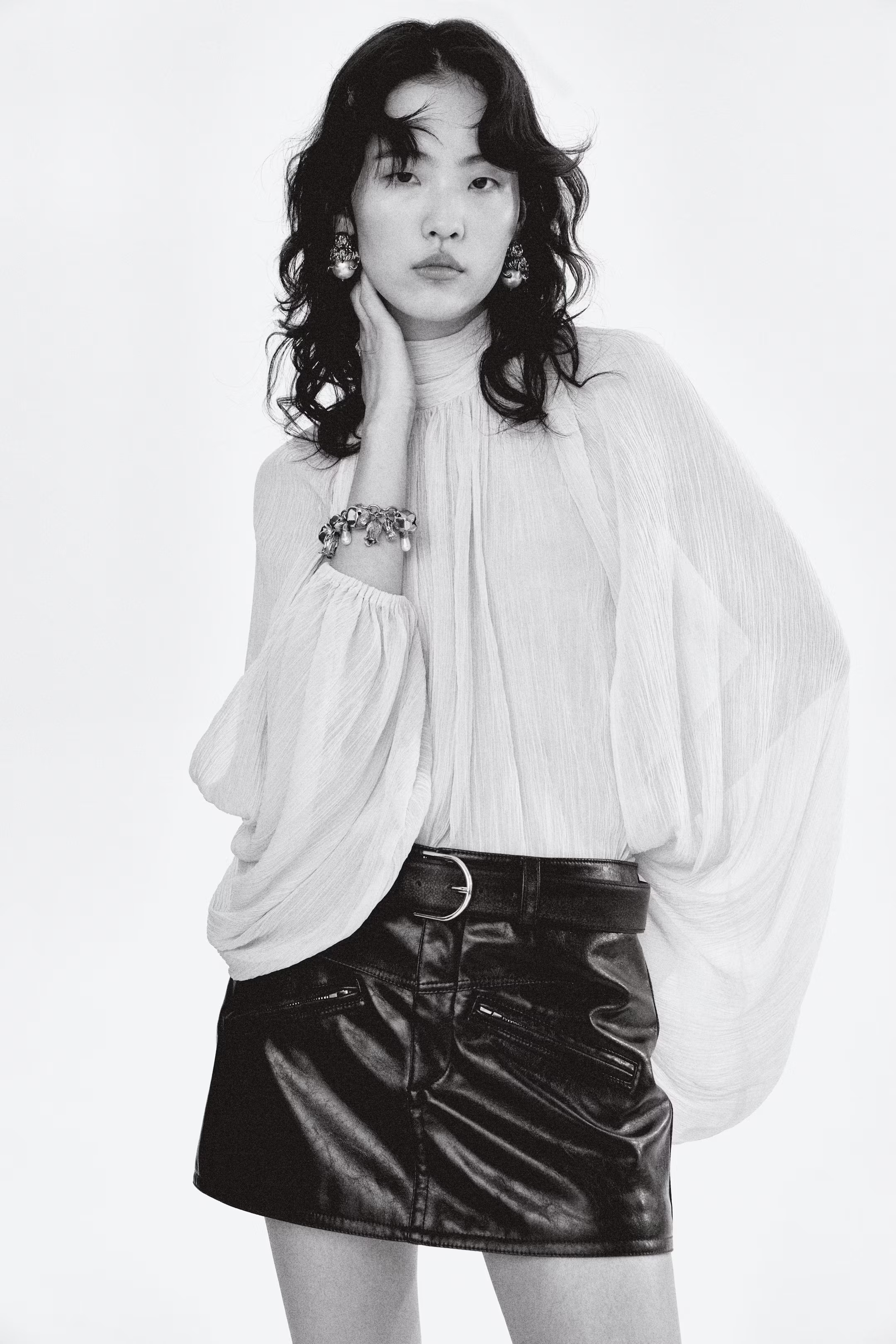 Coated mini skirt | H&M (UK, MY, IN, SG, PH, TW, HK)