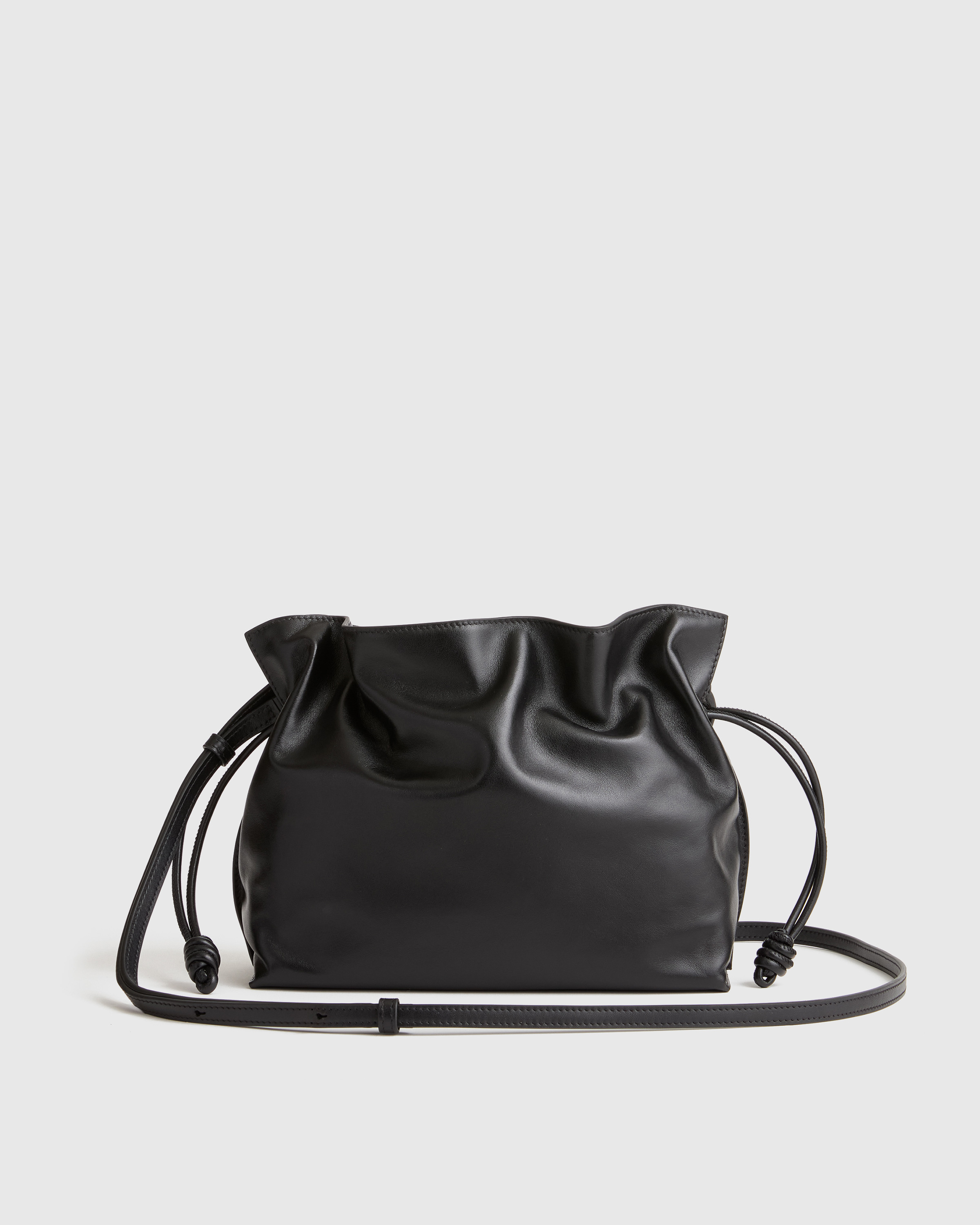 Quince | Women's Italian Leather Drawstring Pouch Crossbody in Cream | Quince