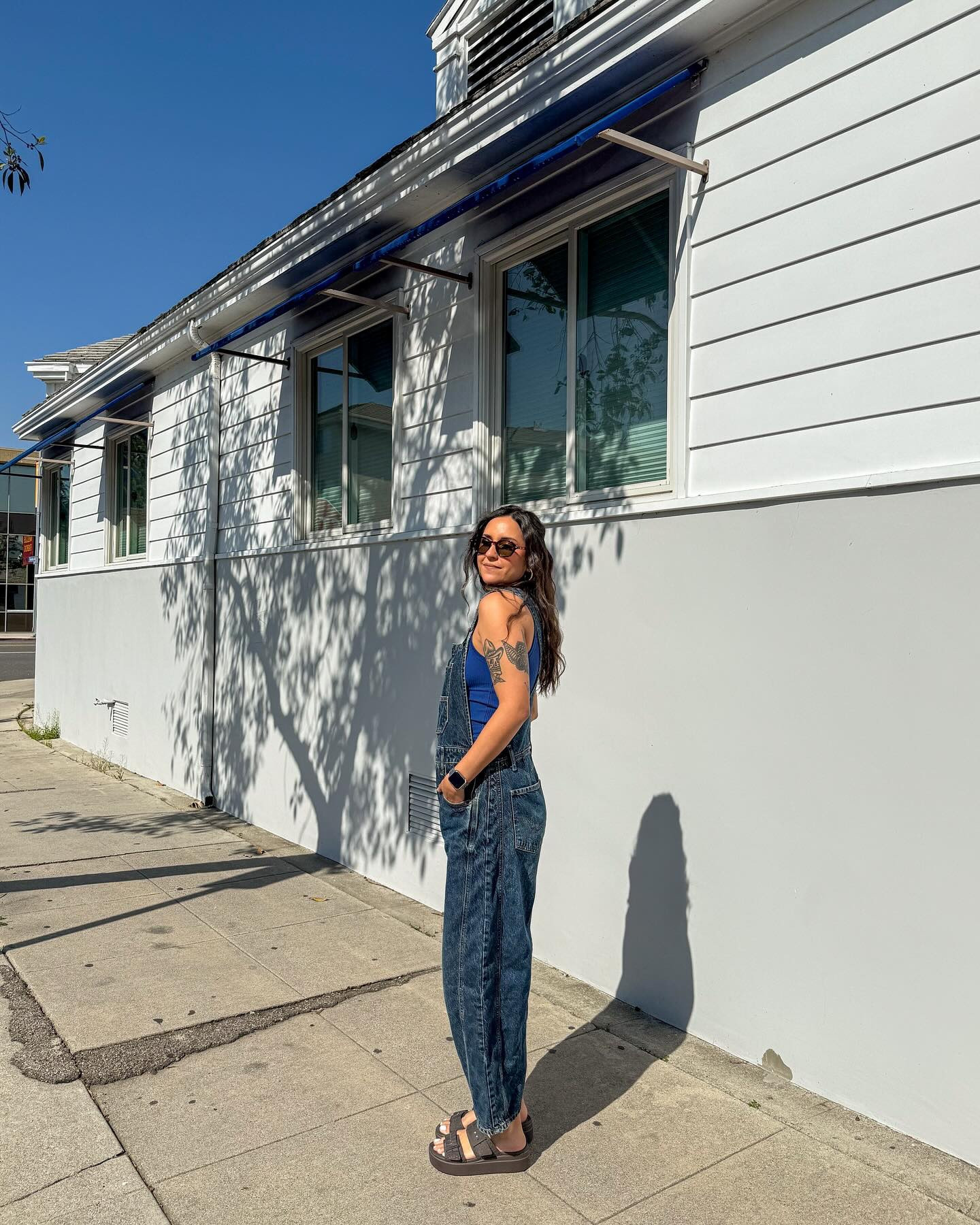 Me and overalls 🤝
-
#whenyouwearfp #thisisfreepeople #myfpfit 
.
Spring outfit, free people, spring ootd, spring fashion, easy outfit, casual outfit, overalls, Pinterest inspired, Latina creator, easy ootd