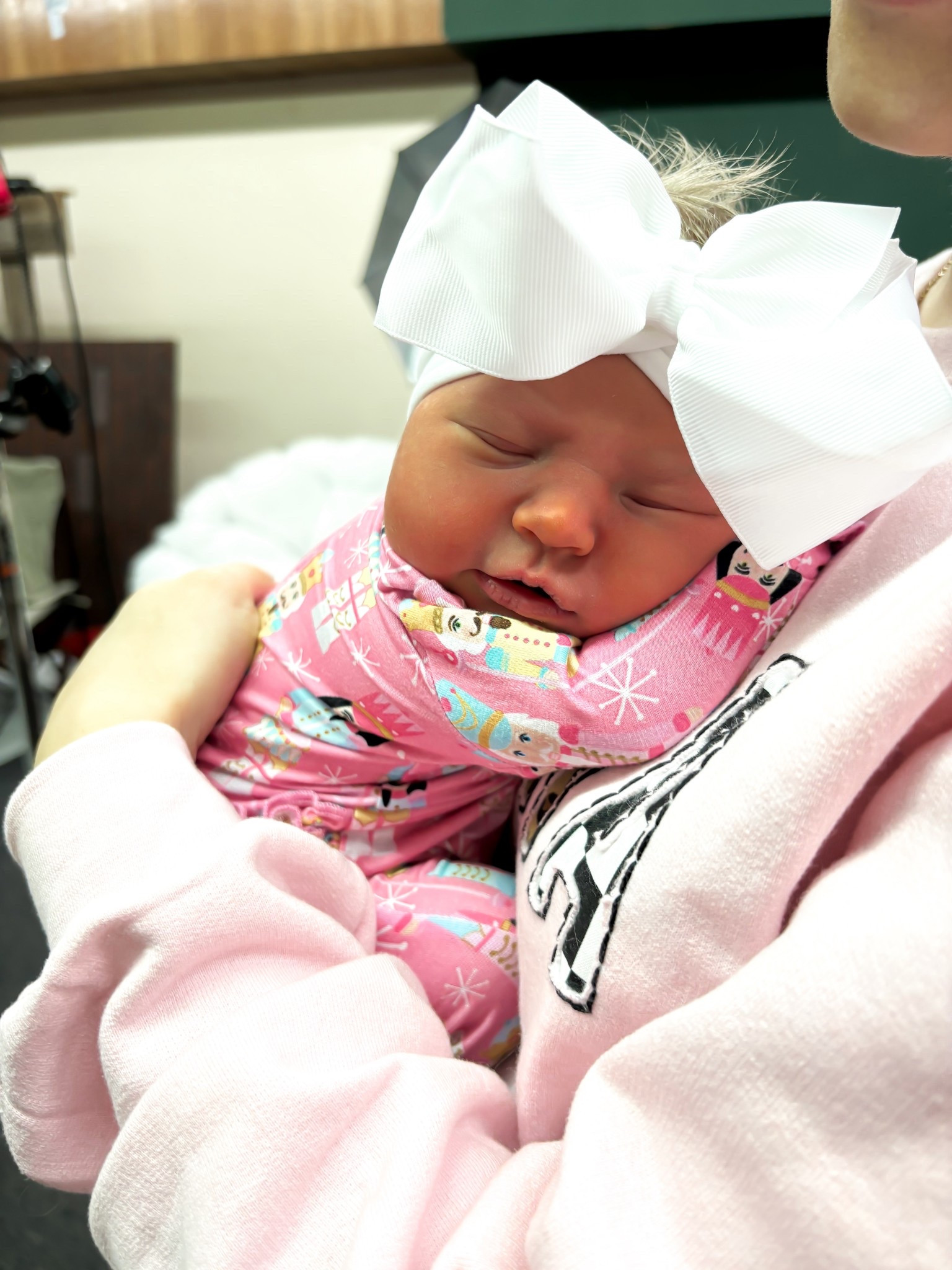 Amazon baby bows! Sooo many colors and under $20!!!!

Baby
Bows 
Baby girl
Newborn

#LTKBaby