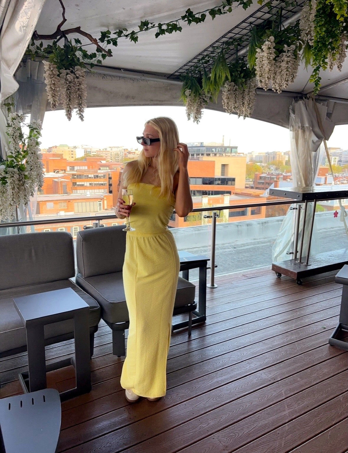 Happy Easter! Enjoy my weekend of bubbly drinks, branzino, shopping, & 44k steps in a day! 🌼🌷☀️

#fashion #outfit #ootd #springfashion 

#LTKootd #LTKdayinmylife #LTKgrwm