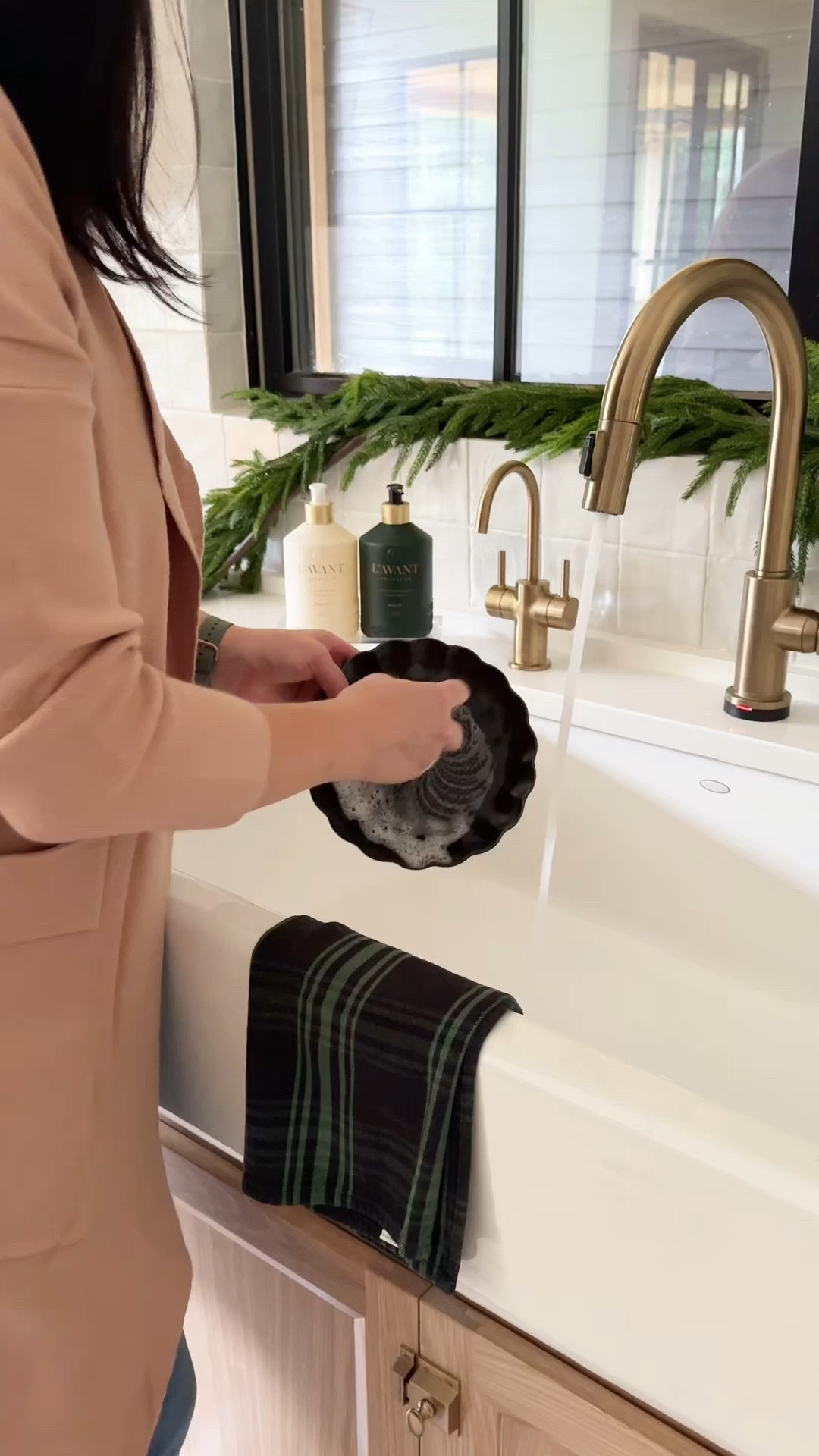 It’s back!!! L’AVANT’s best-selling Winter Fir Collection is back and just in time to fill your home with the perfect holiday cheer! Whether you're shopping for loved ones or looking for the ultimate corporate gift, this collection is your go-to for spreading joy (and fresh, festive scents). Don't miss out on this holiday favorite-it's the gift everyone will love!

Limited edition Winter Fir scent evokes all the comforts of the season with subtle notes of cedar, fir, balsam, and sandalwood.

And the best part is that these are plant-based, eco-friendly cleaning products! 


#handsoap #festive #winterscents #dishsoap

#LTKHome #LTKSeasonal