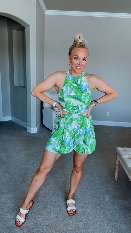This romper was my best seller yesterday!!! I’m wearing a medium! So perfect for vacation and all the summer fun! 

#LTKFindsUnder50 #LTKStyleTip #LTKVideo