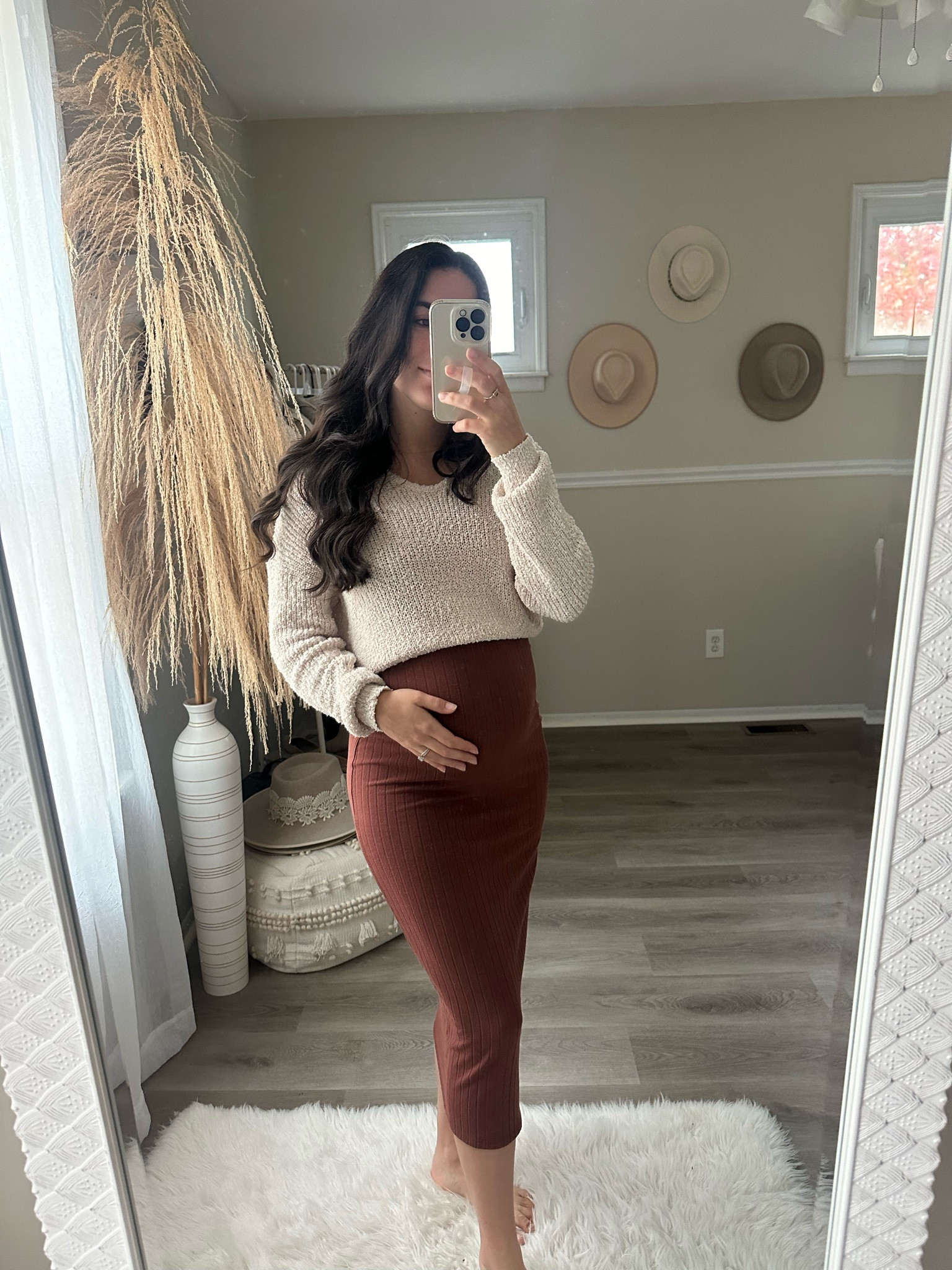 Want to wear your non-maternity stretchy dresses into fall? Layer them with a cropped sweater or tuck a sweater up with a belt or sports bra for the perfect Fall fit. #pregnancystyle #pregnancyoutfits 

#LTKFallSale #LTKBump #LTKSeasonal
