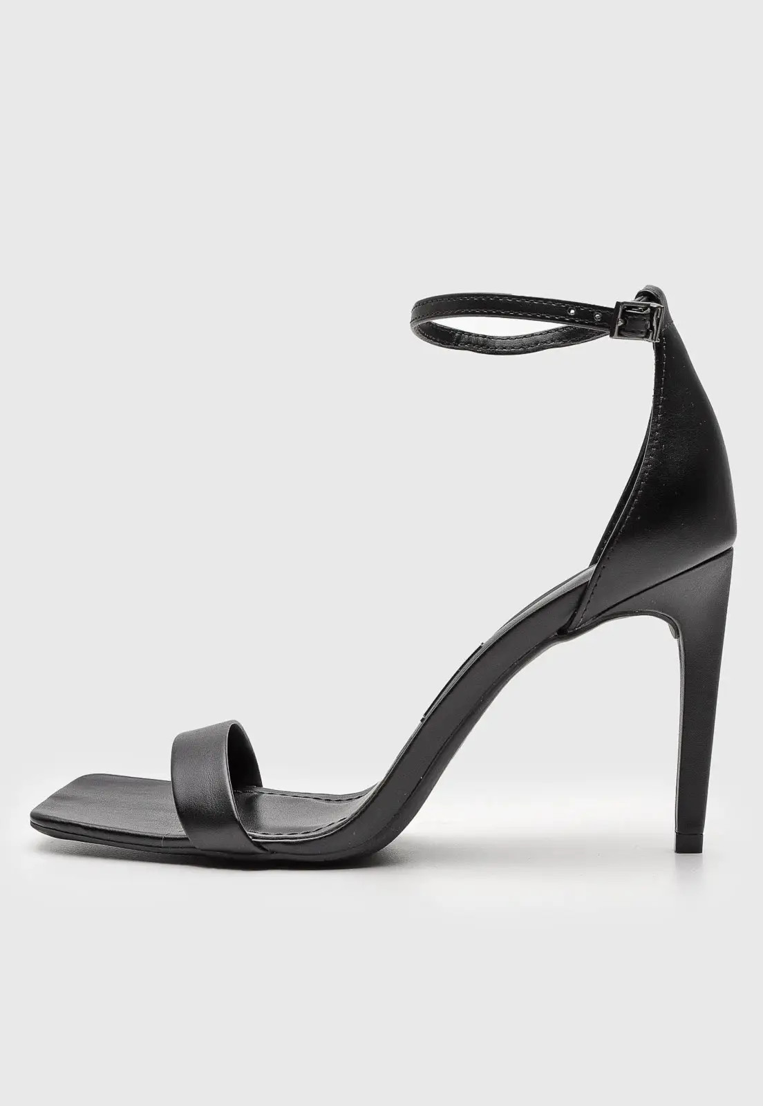 Sandália Santa Lolla Salto Fino Preta | Dafiti (BR)