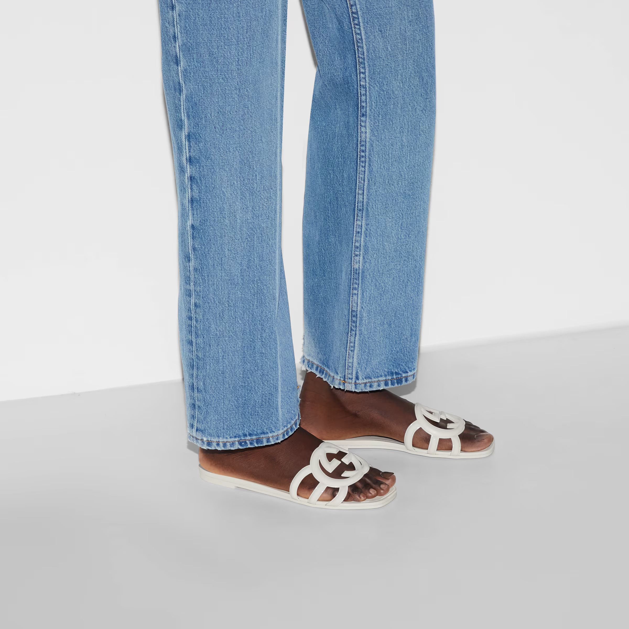 Gucci Women's Interlocking G slide sandal | Gucci (US)