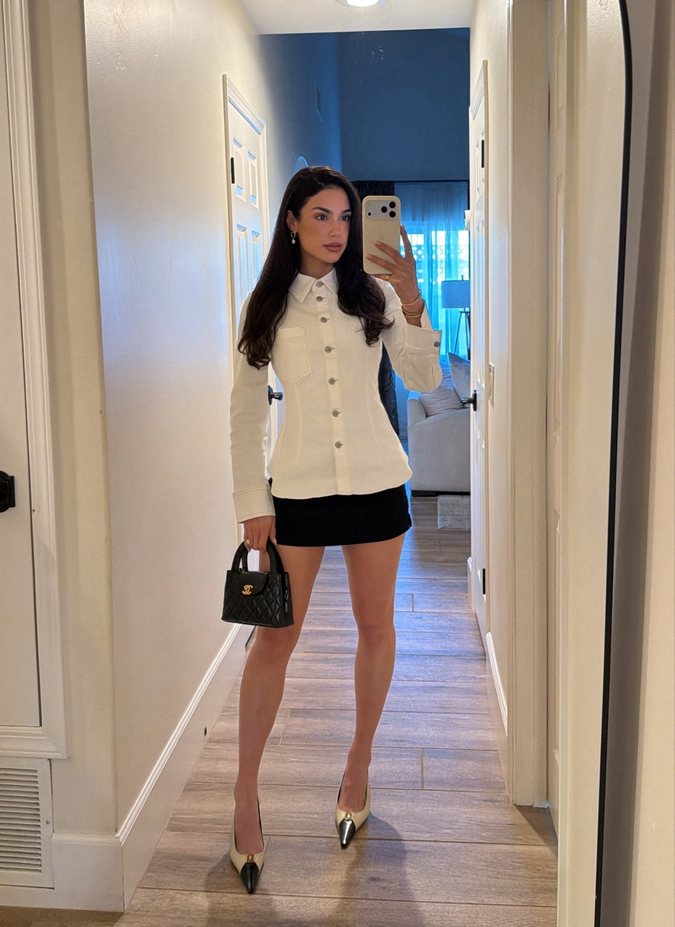 Linked the exact top but found a similar skirt :) 