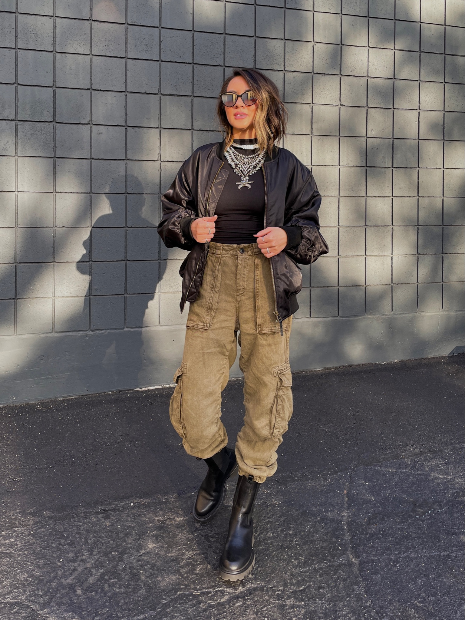 Fall uniform: bomber jacket, cargo pants and combat boots ⚡️

Fall outfit, jeans, cargo pants, bomber jacket, combat boots, concert outfit, The Stylizt 



#LTKSeasonal #LTKstyletip #LTKshoecrush