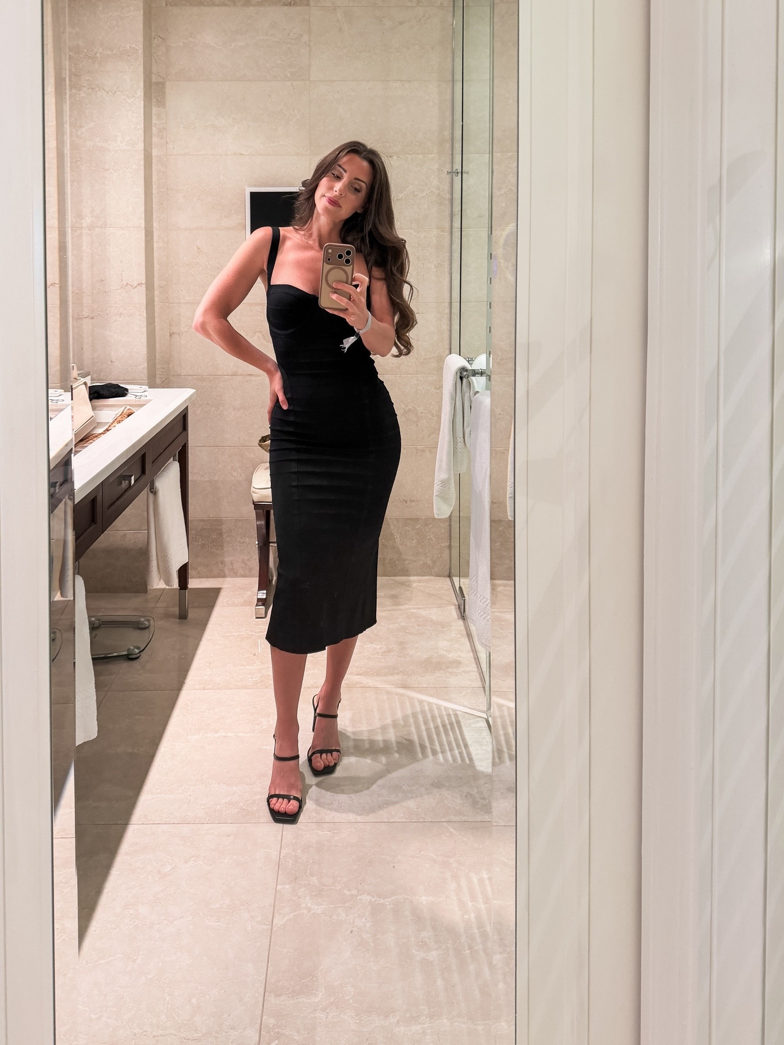 the @Dynamite Clothing bandage midi dress is everything and more!

#LTKsale #LTKbeauty #LTKstyletip