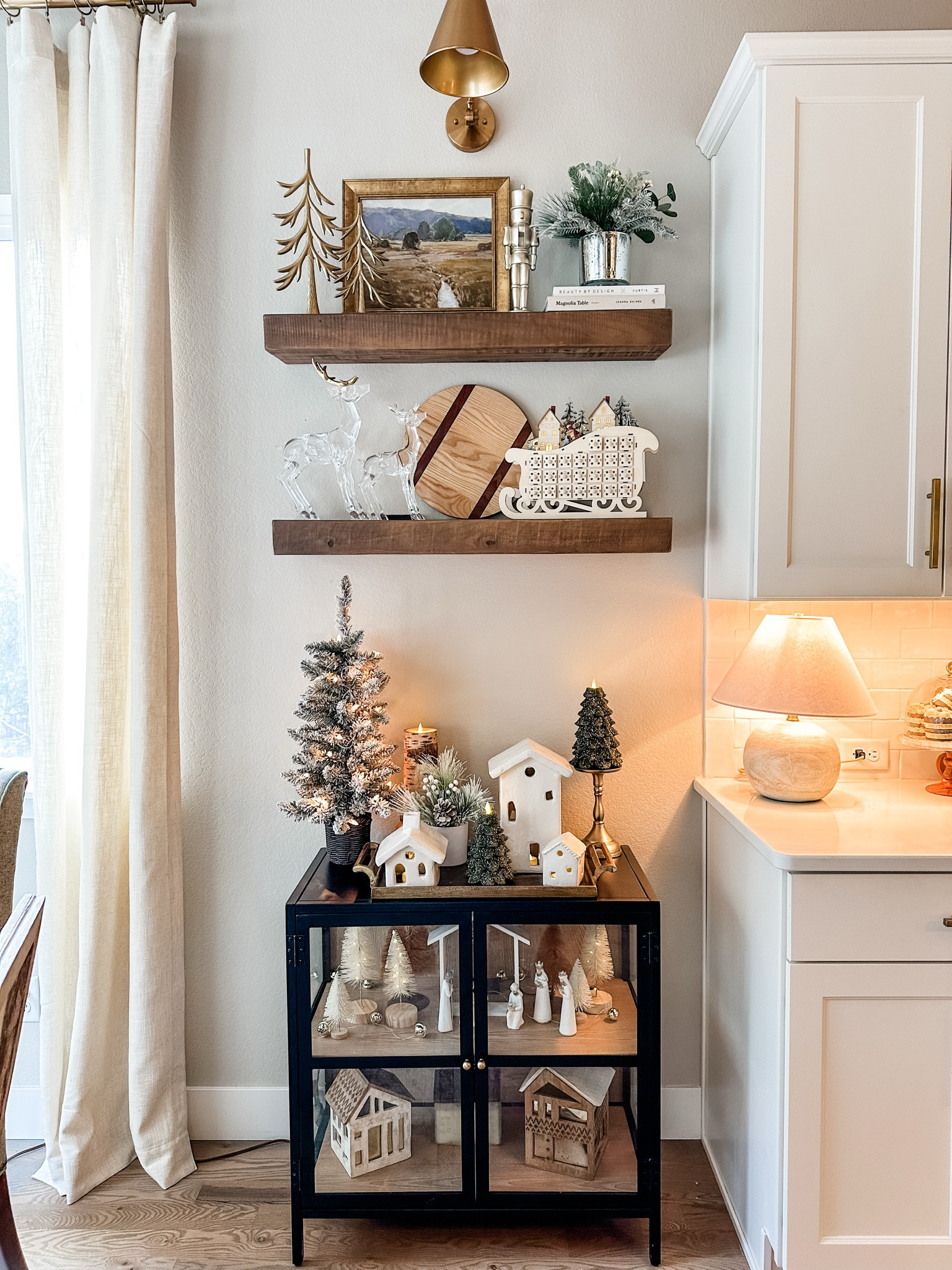 Festive and elegant Christmas styling 

#LTKGiftGuide #LTKSeasonal #LTKHoliday