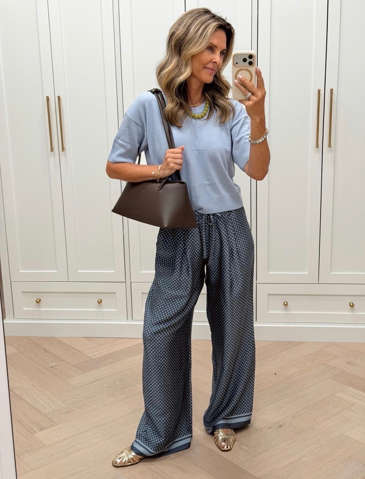 I’m 5’6’’
-top size XS
-printed pant size XS @Splendid 
-new bag I’m loving! @frejanyc 
-shoes TTS comfortable look for less