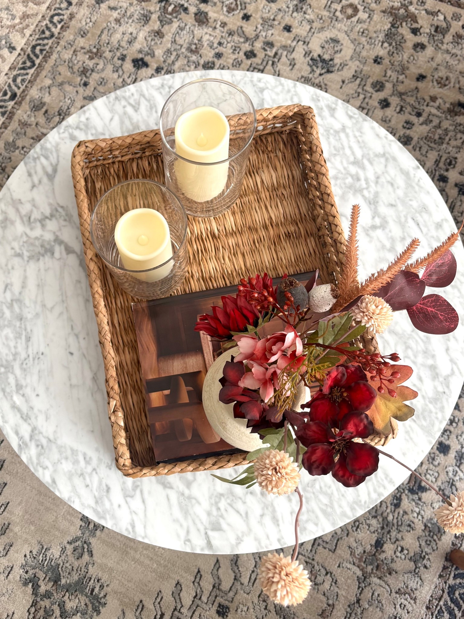 Fall Coffee Table Styling Idea 🍁

If you like a Pottery Barn Inspired Home on an Amazon Budget, my page is for you!
👉🏻  Click the 🔔 (top right) to SUBSCRIBE!
👉🏻 FOLLOW @homeswithchristina on LTK & IG ! 


.
.
.
#ltkstyletip #ltkseasonal #ltkhome #falldecor #fallcoffeetable #coffeetablestyling #potterybarninspo #budgetfriendlydecor 

#LTKHome #LTKStyleTip #LTKSeasonal