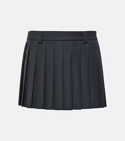 https://product-images-cdn.liketoknow.it/HDM7Nyk6CZBWQ3vQIYgxpS3An4PIRMvgAHfgOI1n4cKnQeBm1E1YC.pA6tjC4XzXwzl_4bg.5g7IyJm.mQ5wMueqh.RGIwBkVWWIsp.p8_ZfEHRK5zoJGVeZh.ZkpssXPjGJmWbq?v=2&max&height=0&width=430