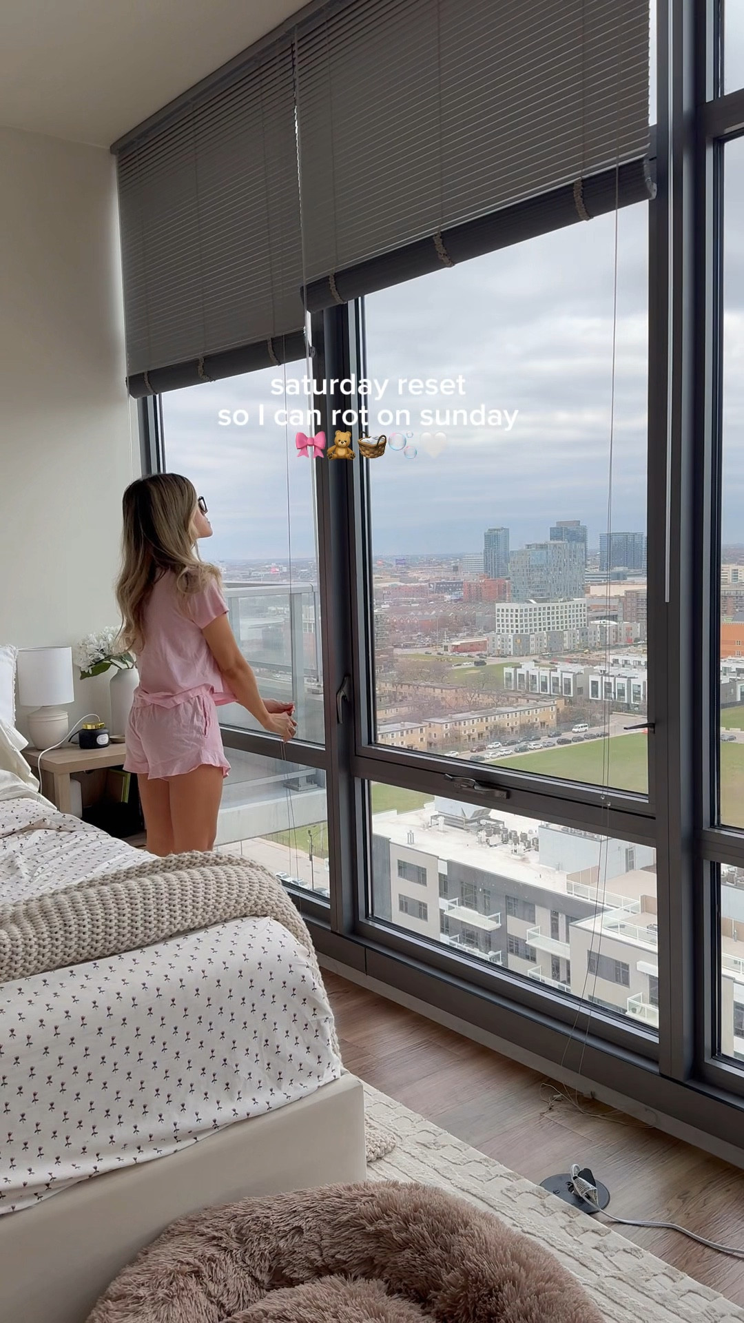 cleaning 
Home decor
Apartment 
Spring decor 
Home reset 
Spring cleaning 


#LTKPetite #LTKHome #LTKFindsUnder50