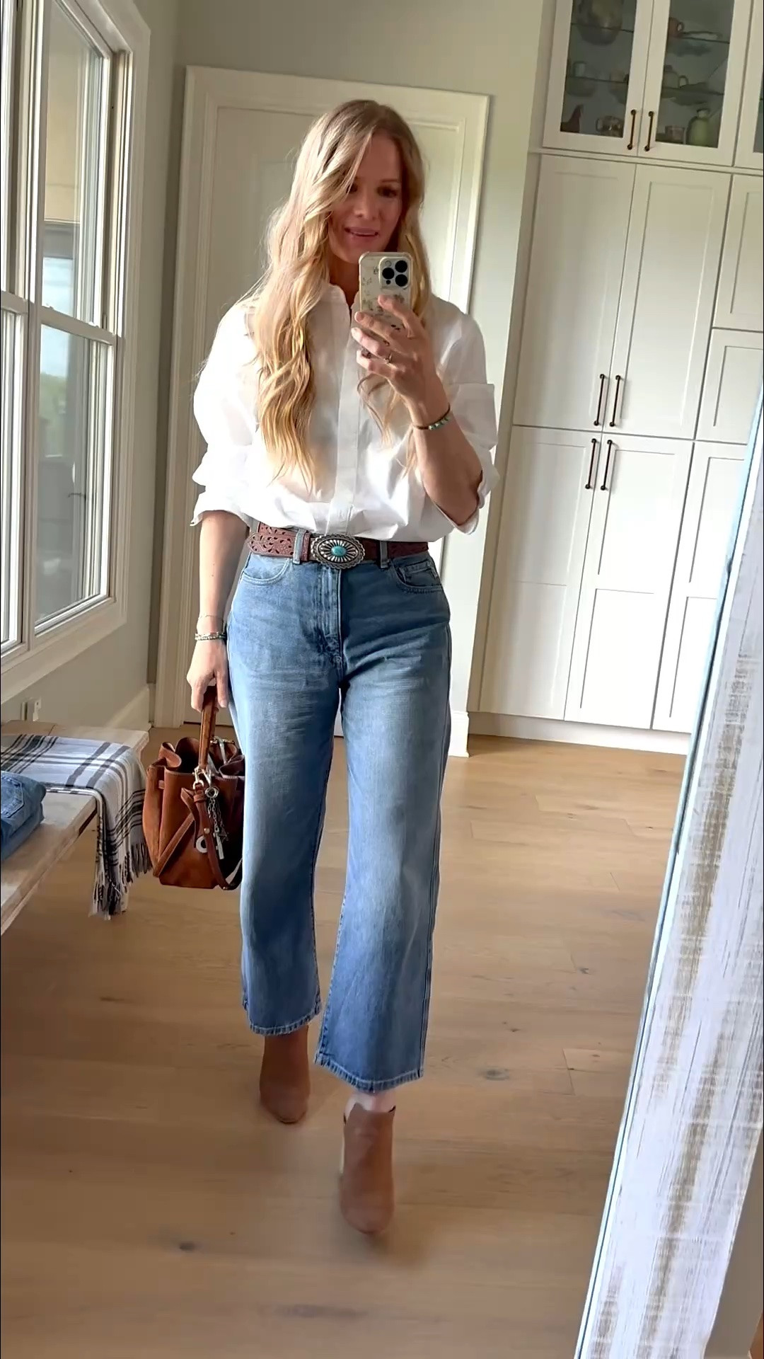 Outfit of the night

Size reference 5’ 9” 140 lbs

White button up - xl
Gap x VB collab

Cropped barrel jeans - 27

Mules - old dolce vita 




Date night outfit. Jeans and button up. Western chic. Classic western style. Classic style. Dressy jeans outfit.

#LTKootd #LTKTall #LTKOver40
