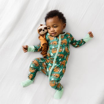 Green Sleepy Sloths Bamboo Viscose Zippy | Little Sleepies