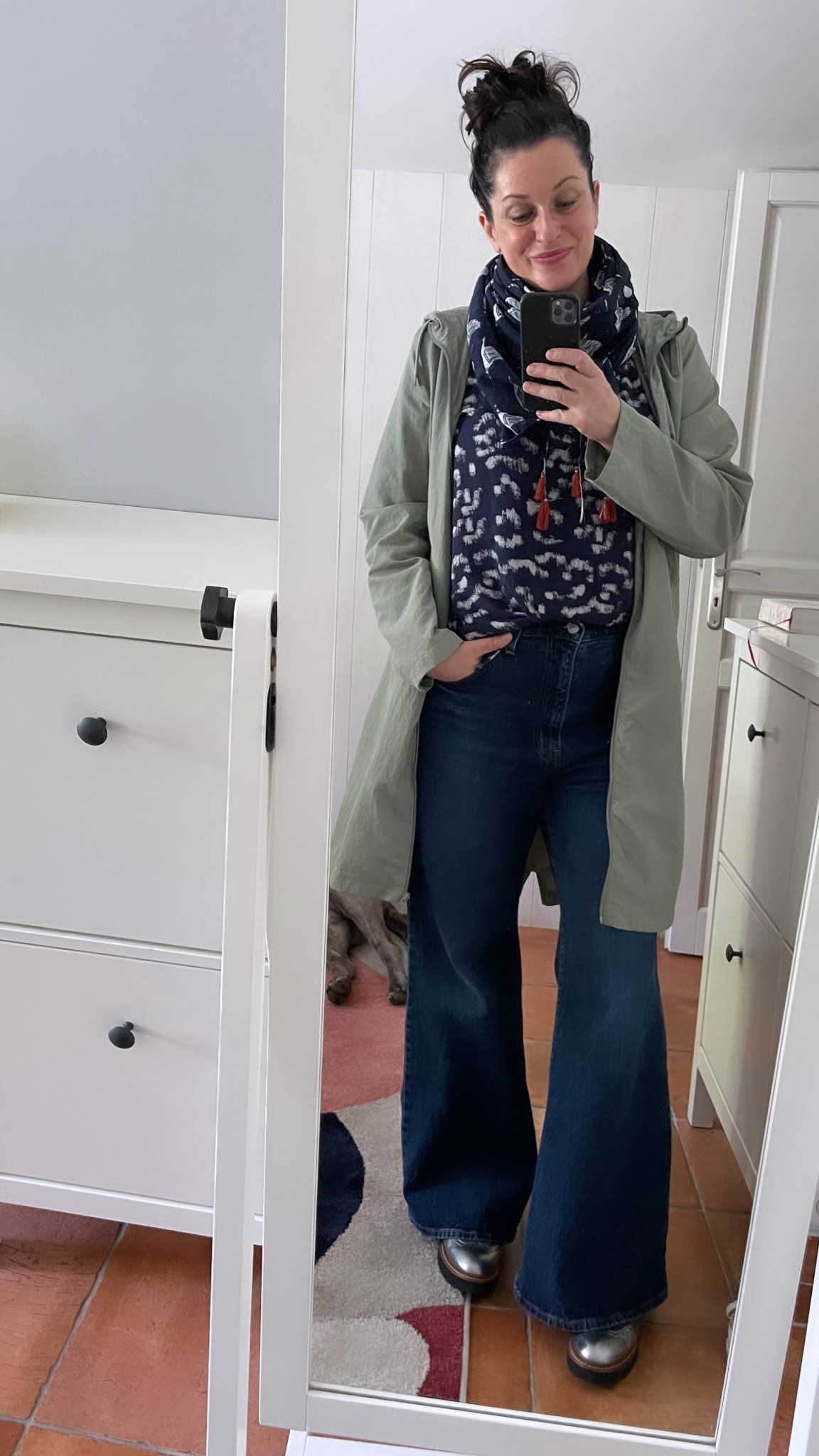• Almond green windbreaker #kiabi
• Stork print scarf #cyrillus
• Navy print blouse #hm
• Flare jeans #levis (linked)
• Silver leather brogues #sarenza (linked)


#LTKeurope #LTKmidsize #LTKfrance