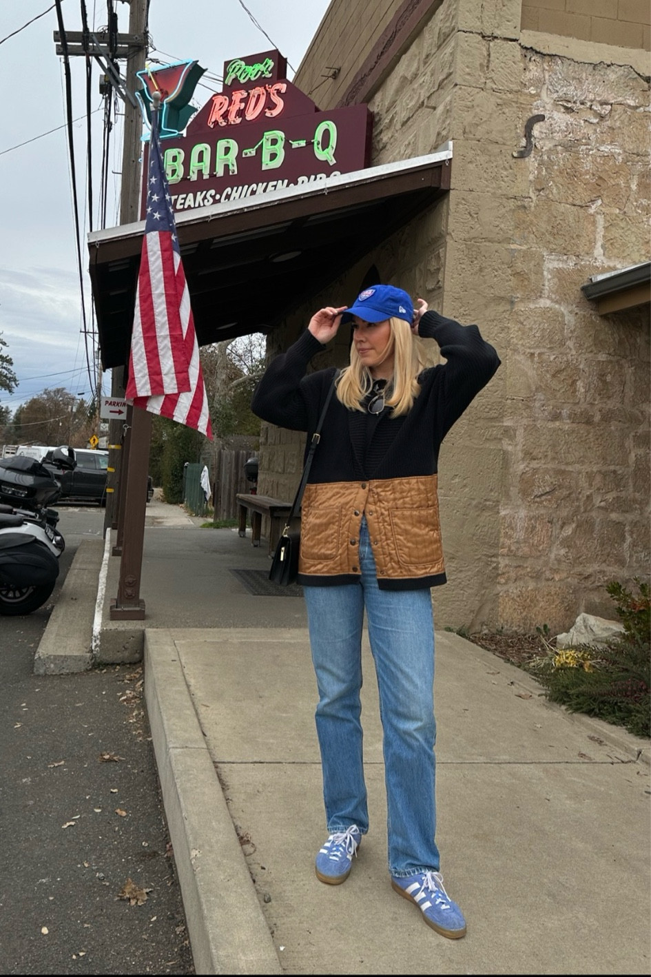 LEVI’S JEANS SALE

I LIVE in these Low Pro jeans from Levi. I find they run TTS; these are a size 26 and I’m a solid 2. They’re under $60!

I’ve also linked all my favorite wide leg and straight leg cuts here too! Everything is 30% off all weekend.

#LTKFindsUnder100 #LTKStyleTip #LTKSaleAlert