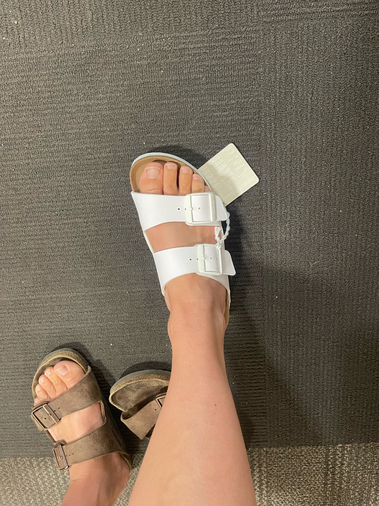 US GIRLIES

These white Birkenstocks are perfect to add to your summer collection! Fits TTS, waterproof and soooo comfy! 

#LTKOver40 #LTKStyleTip #LTKSwim