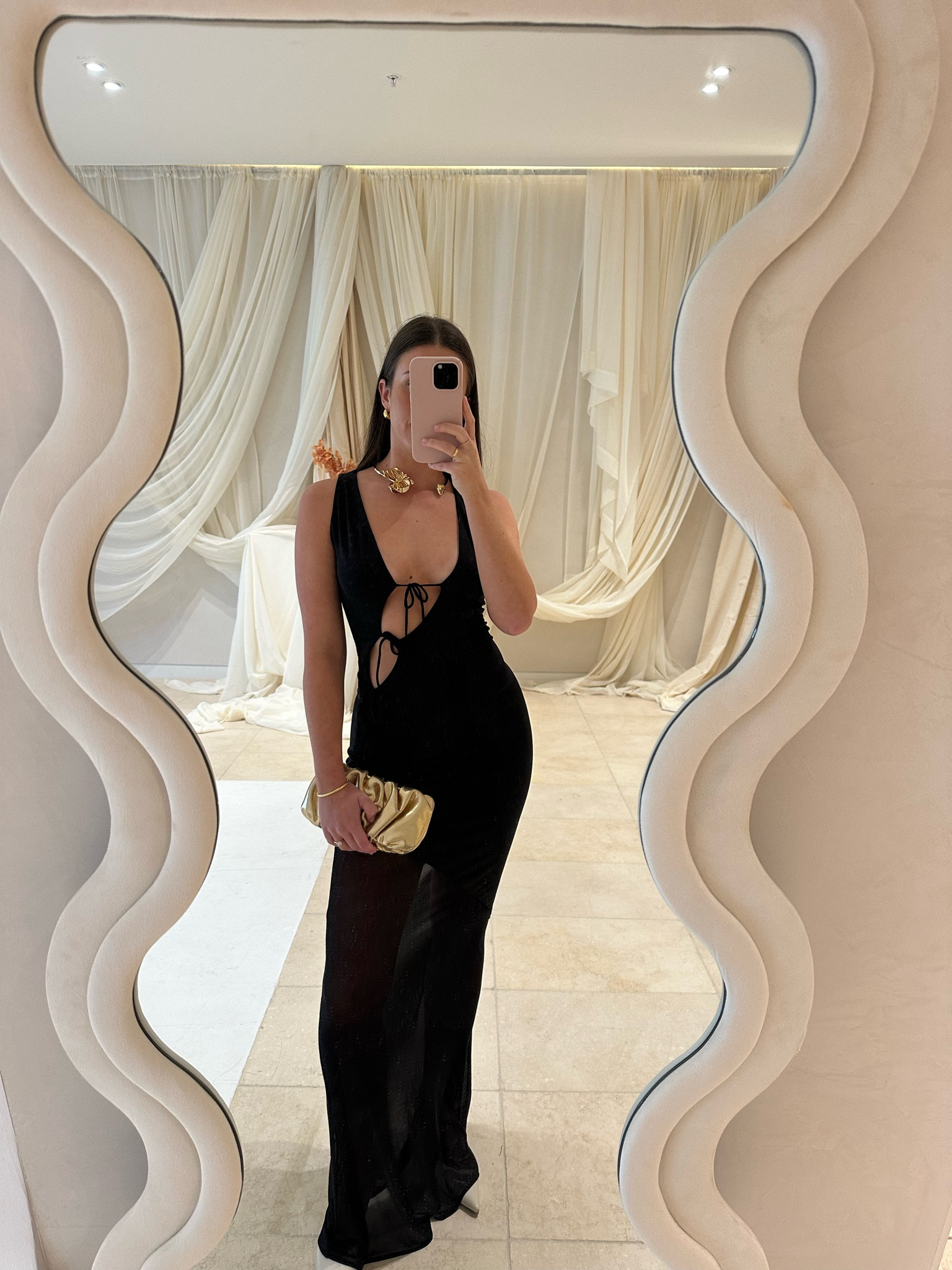 Wearing a size small in this dress, fits true to size

#LTKaustralia #LTKpartywear #LTKwedding