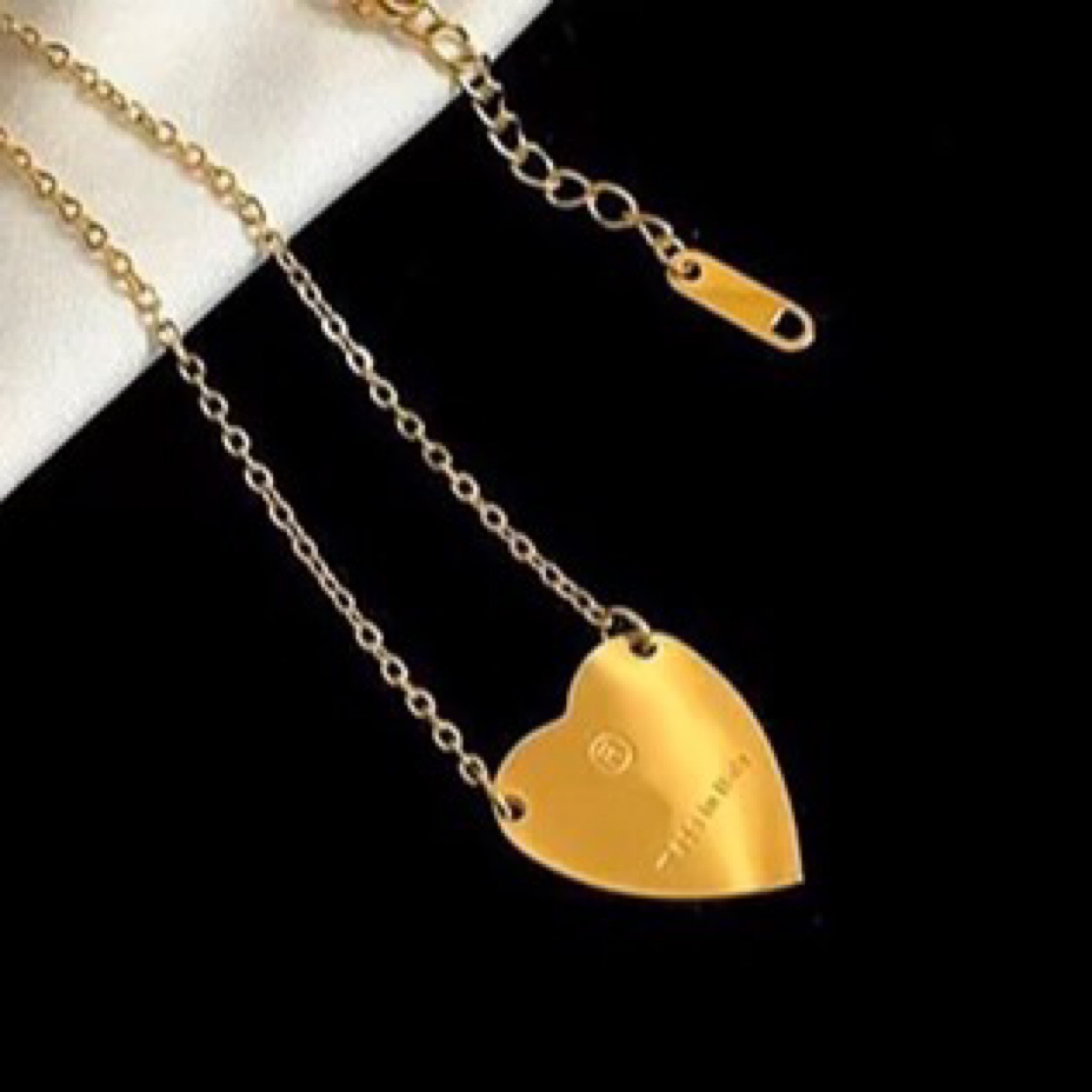Gucci Heart Pendant Necklace