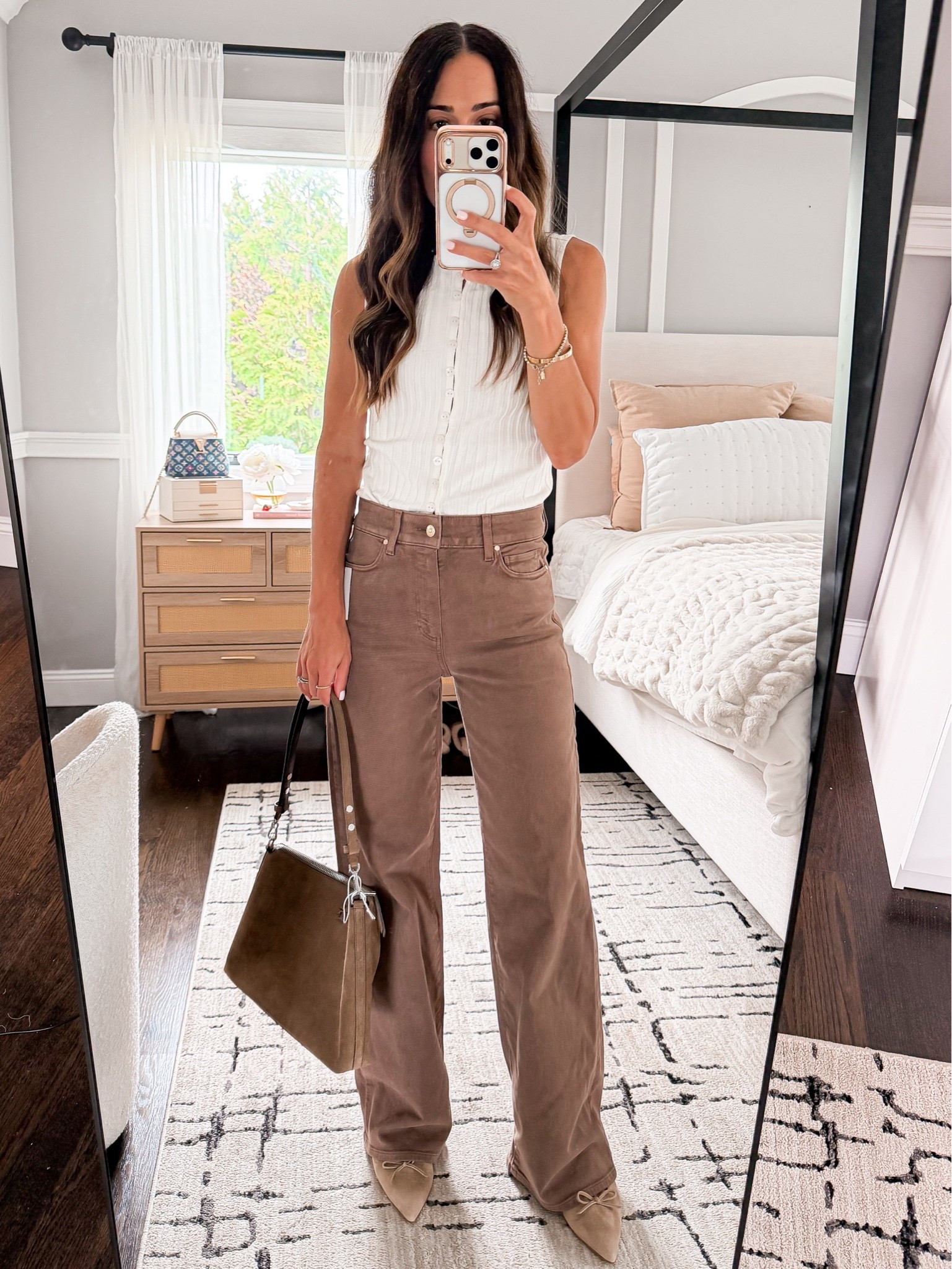 Wearing xs top and 25 jeans

#LTKSaleAlert #LTKootd #LTKOver40
