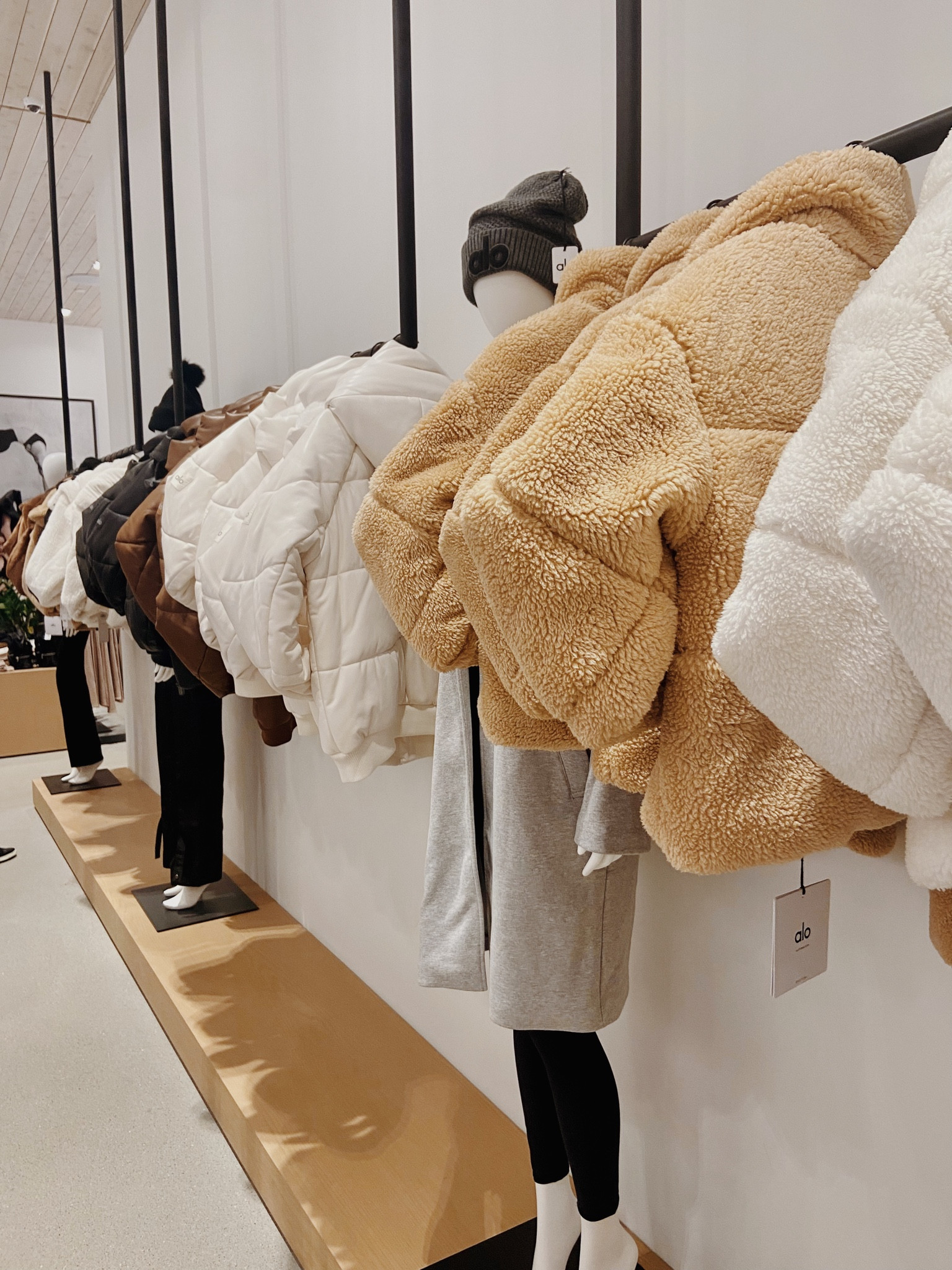 alo yoga sale 🤎 30% off all items!!! athleisure. athletic. running

#LTKsalealert #LTKfit #LTKCyberweek