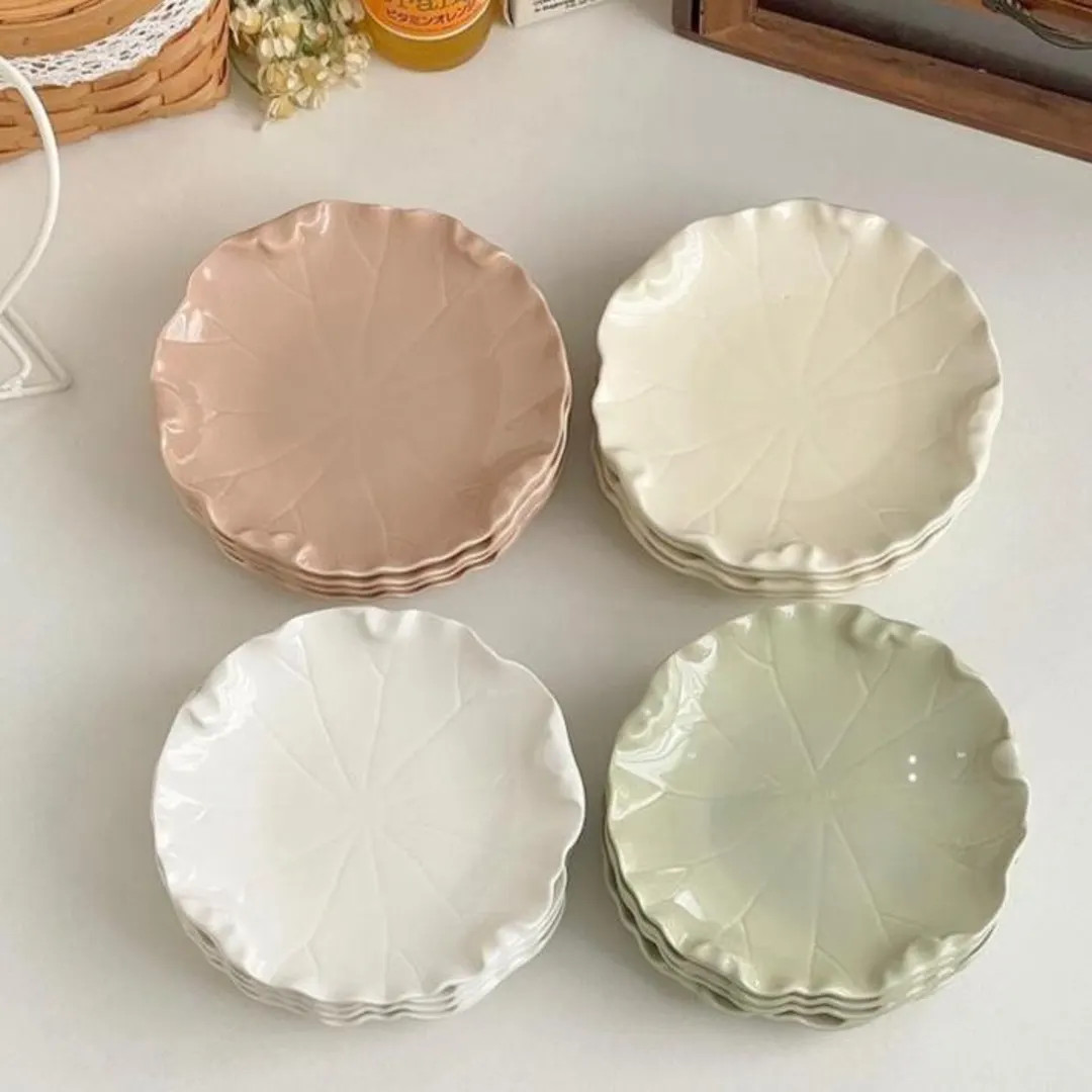 Scalloped Leaf Ceramic Side Plate | 6-inch Dessert Plate, 4 Muted Colors, Housewarming Gift - Ets... | Etsy (US)