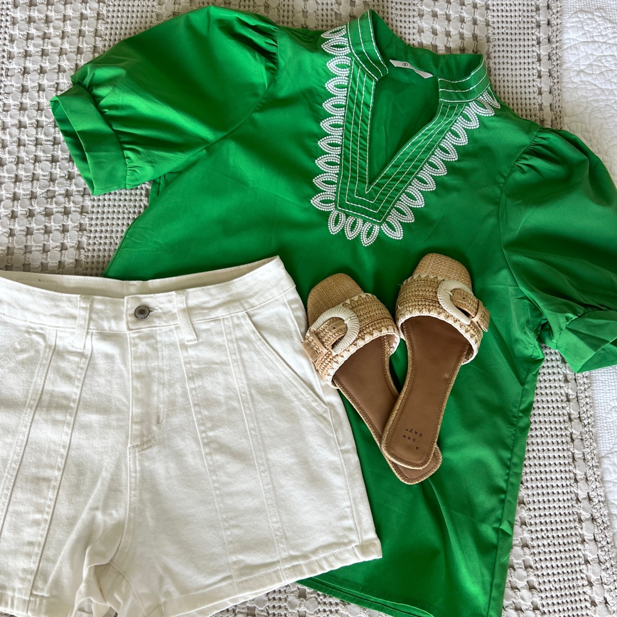 Outfit of the day , a low key wine event in the countryside. 

Top: small 
Shorts: 6
Shoes:7.5 tts 

Amazon fashion Summer Chic Summer outfit vacation outfit white denim AudrieDollins Target

#LTKOver40 #LTKootd #LTKdayinmylife