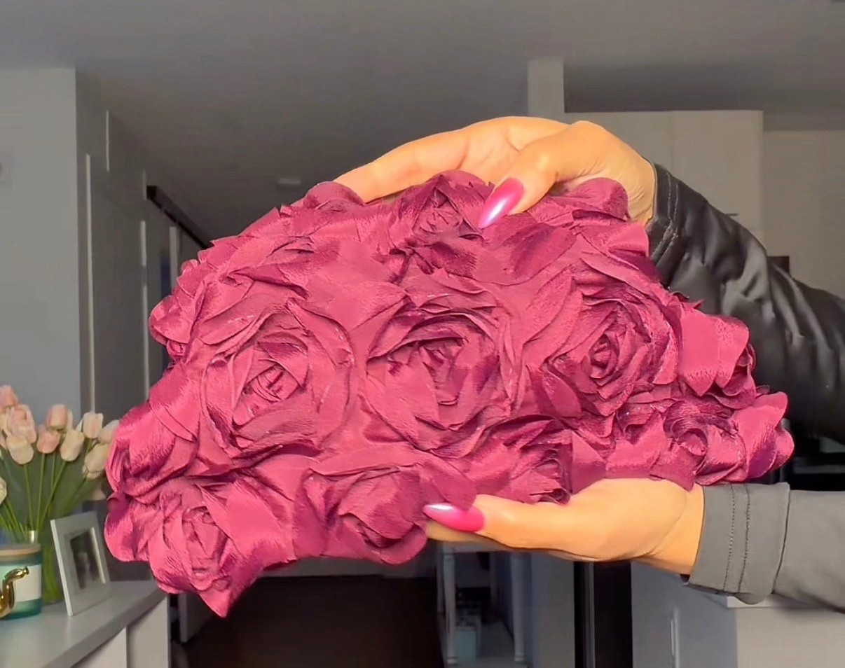 Affordable handbag find! This rosette evening bag is too cute and comes in multiple colors 

#LTKootd #LTKPetite #LTKOver40