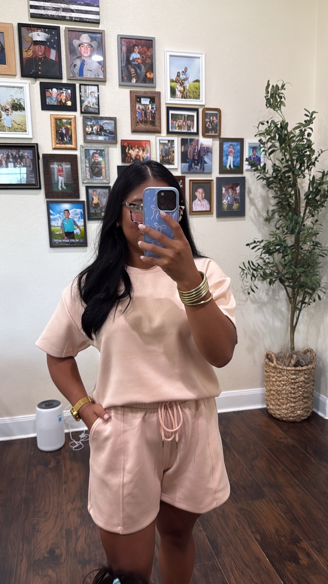 Outfit of the day

#LTKgrwm #LTKmomlife #LTKootd