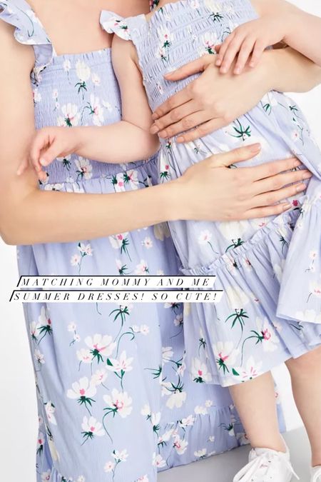 Such cute mommy and me dresses!! On sale now. Love the blue and floral dress 



Matching family dress 
Mom style 
Mommy and me looks 
Mom and daughter 
#momstyle #mommyandme 

#LTKFindsUnder100 #LTKSaleAlert #LTKKids