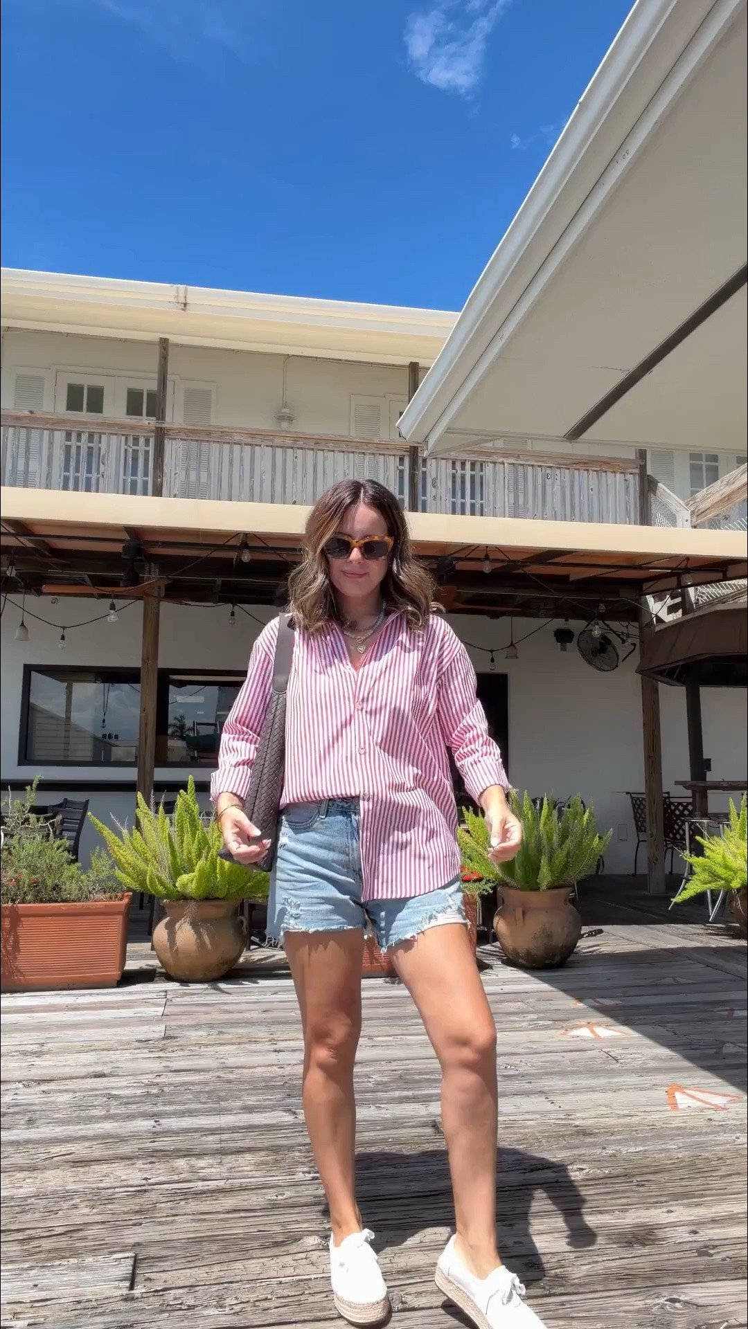 This outfit deserves a spot in your fall rotation 🤎🍂 Easy, flattering & looks way more expensive than it is! Wearing a size S.

#LTKmomlife #LTKootd #LTKmorningroutine