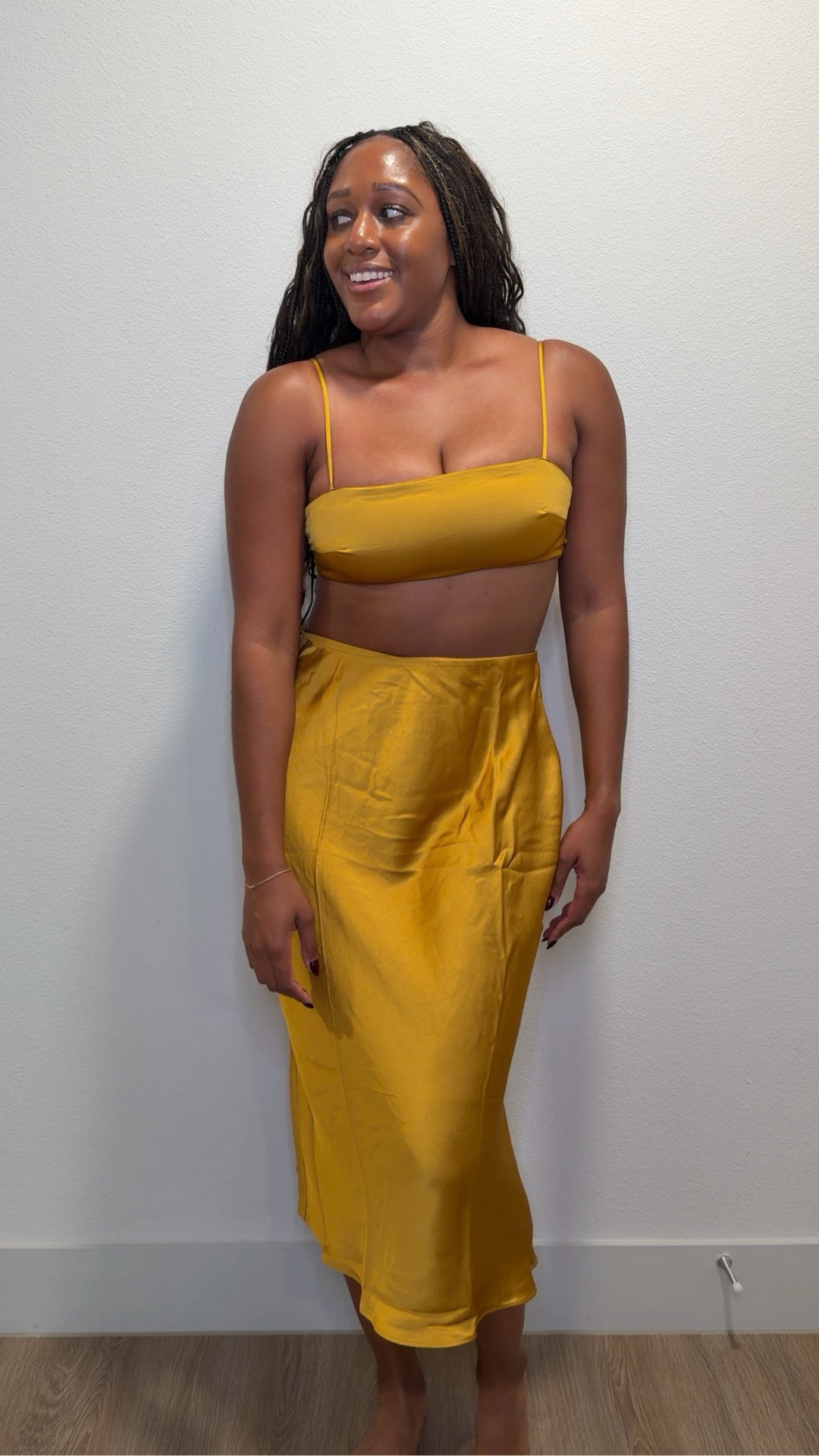 Victoria’s Secret sales have been too good! Wearing a size medium !

#LTKHoliday #LTKFindsUnder50 #LTKTall