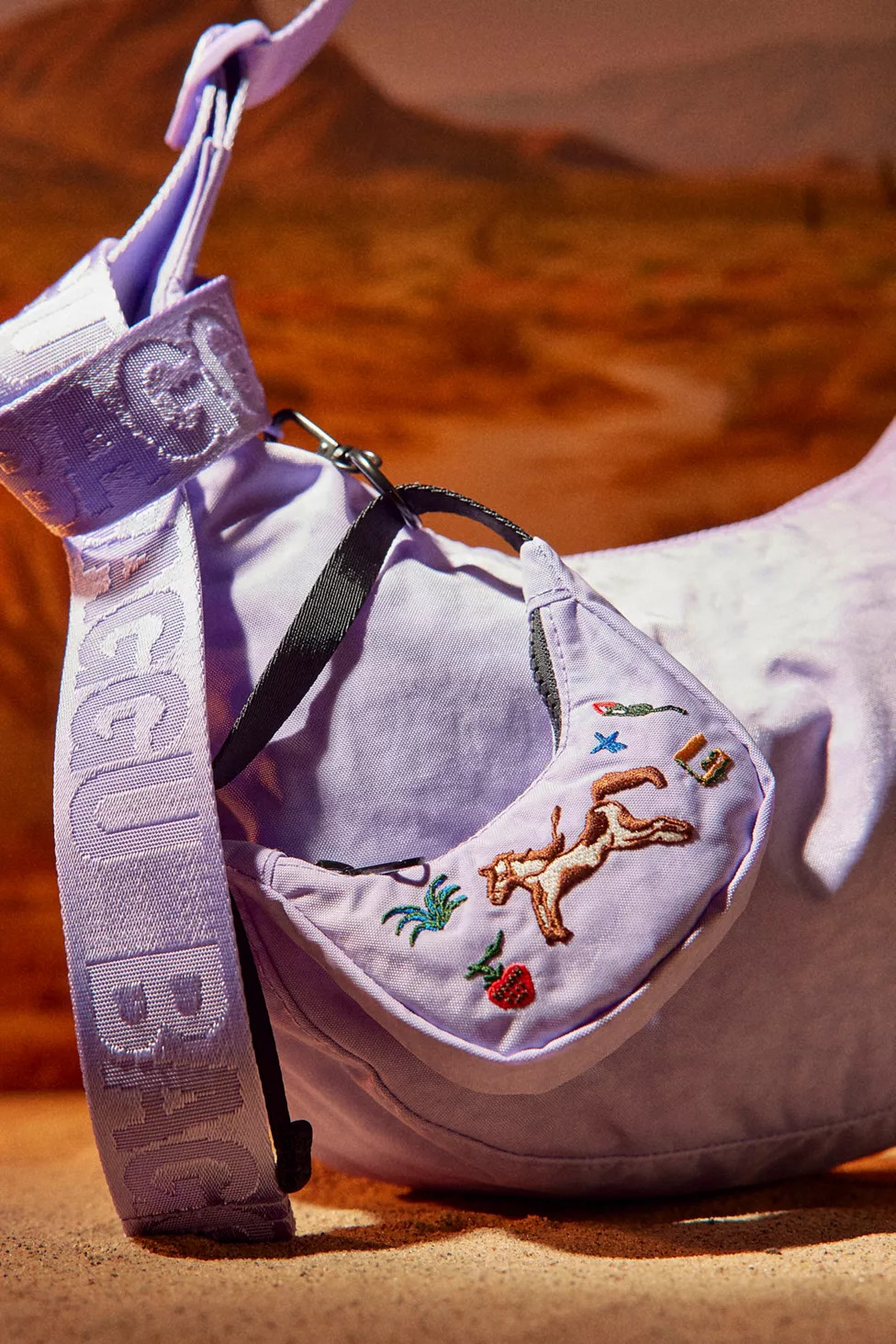 BAGGU Crescent Bag Charm | Urban Outfitters (US and RoW)