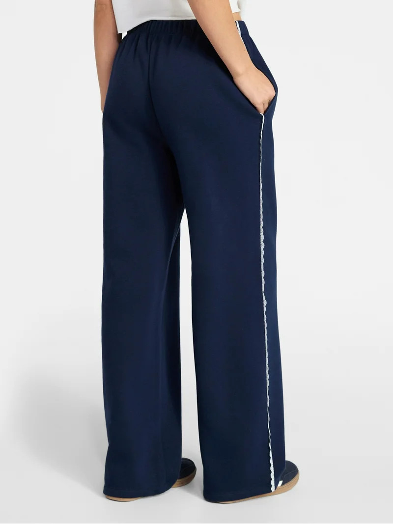 No Boundaries Lace Trim Fleece Pants, 30.5'' Inseam, Women’s XXS-XXL | Walmart (US)