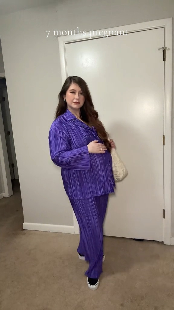 7 months pregnant outfit of the dayy

#LTKfindsunder50 #LTKbump #LTKfindsunder100