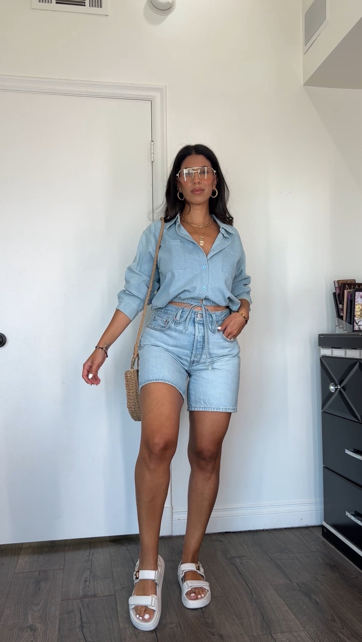 Levi’s denim shorts size 28
Cinch breezy denim top size small

#LTKFindsUnder50 #LTKStyleTip #LTKSeasonal