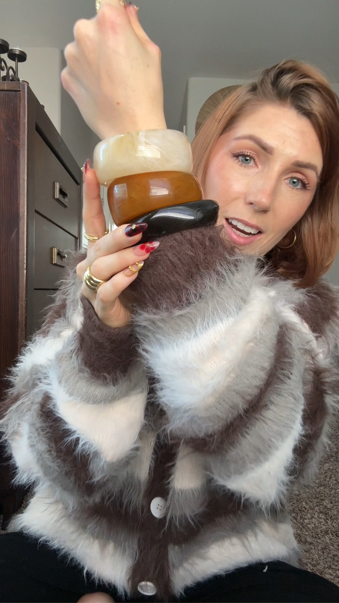 Acrylic resin bangle bracelets, ONLY for those with small hands 😬👌🏻

#LTKStyleTip #LTKFindsUnder50 #LTKPetite